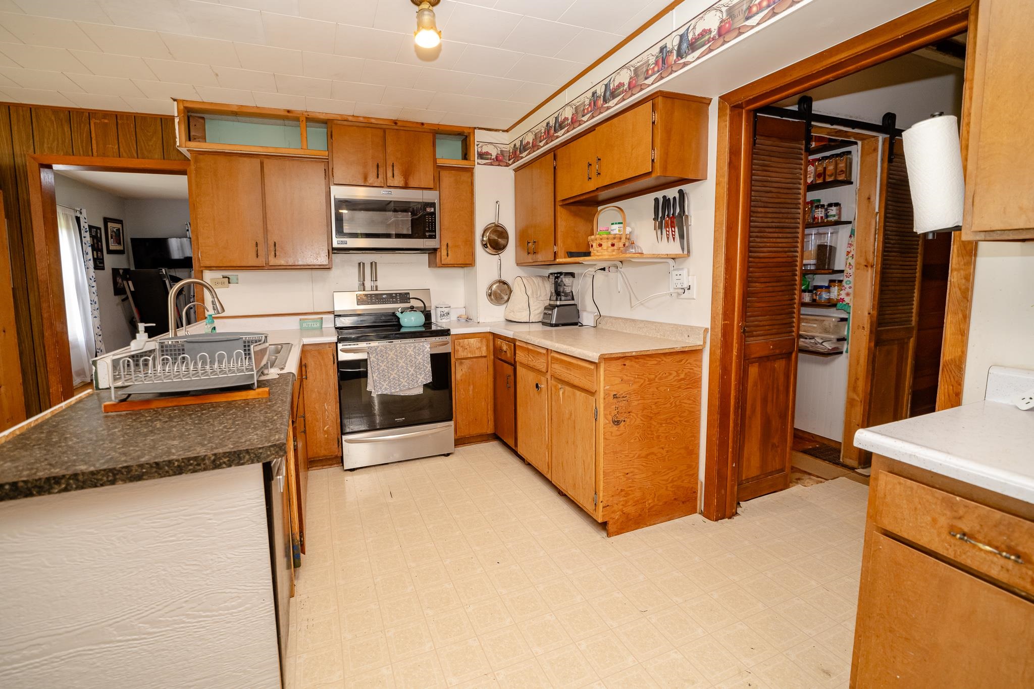N1824 Rangeline Road Property Photo 8