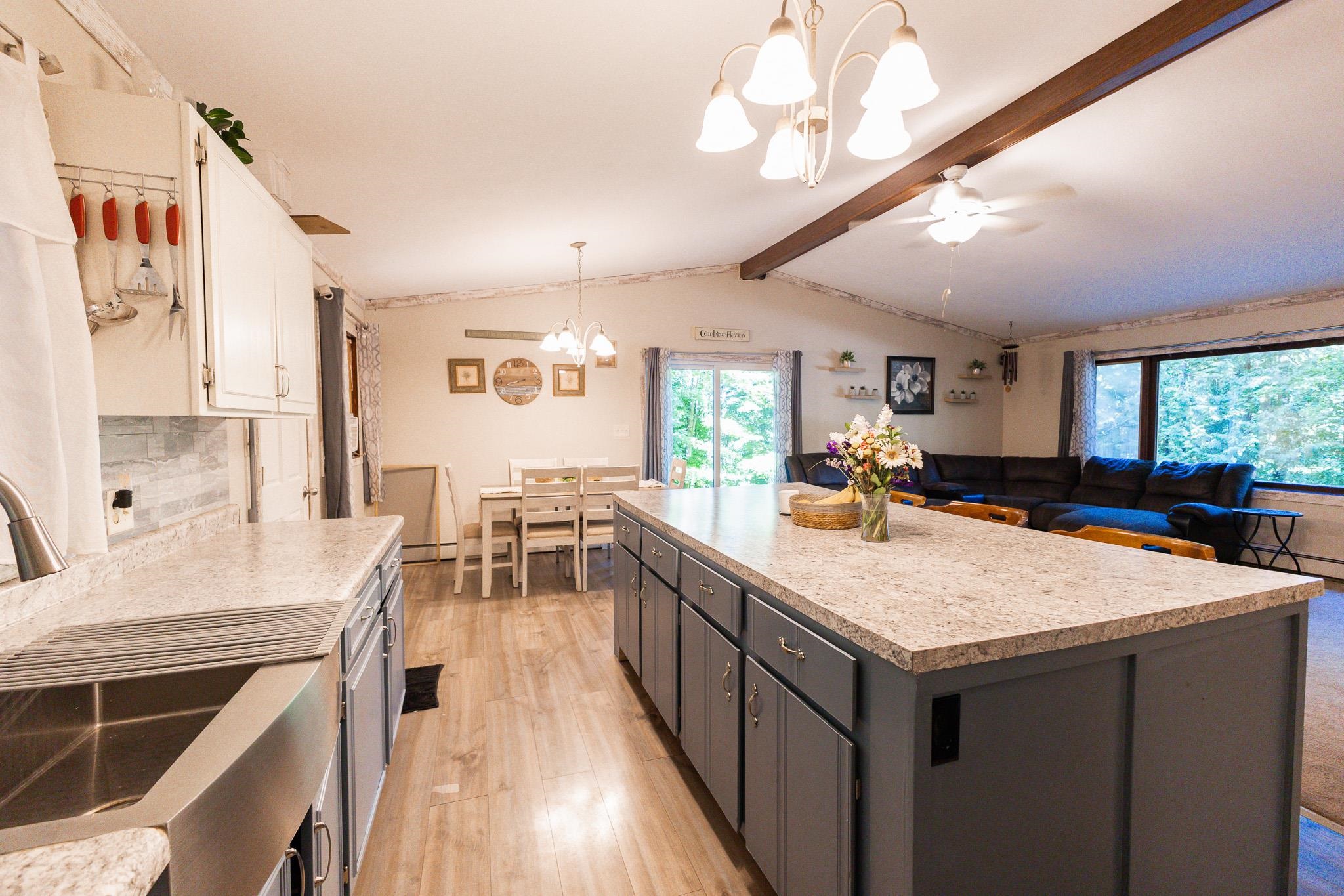 156135 Evergreen Road Property Photo 5