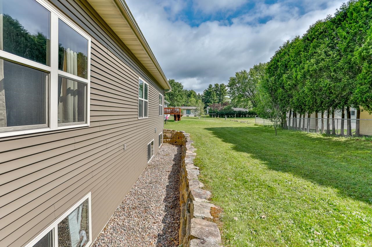 1615 Gemini Place Property Photo 6