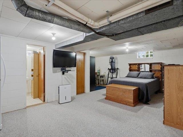 821 S Division Street Property Photo 22