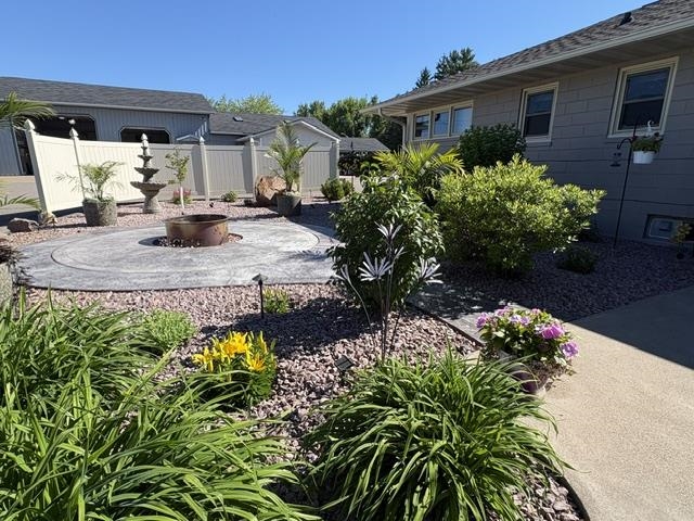 821 S Division Street Property Photo 30