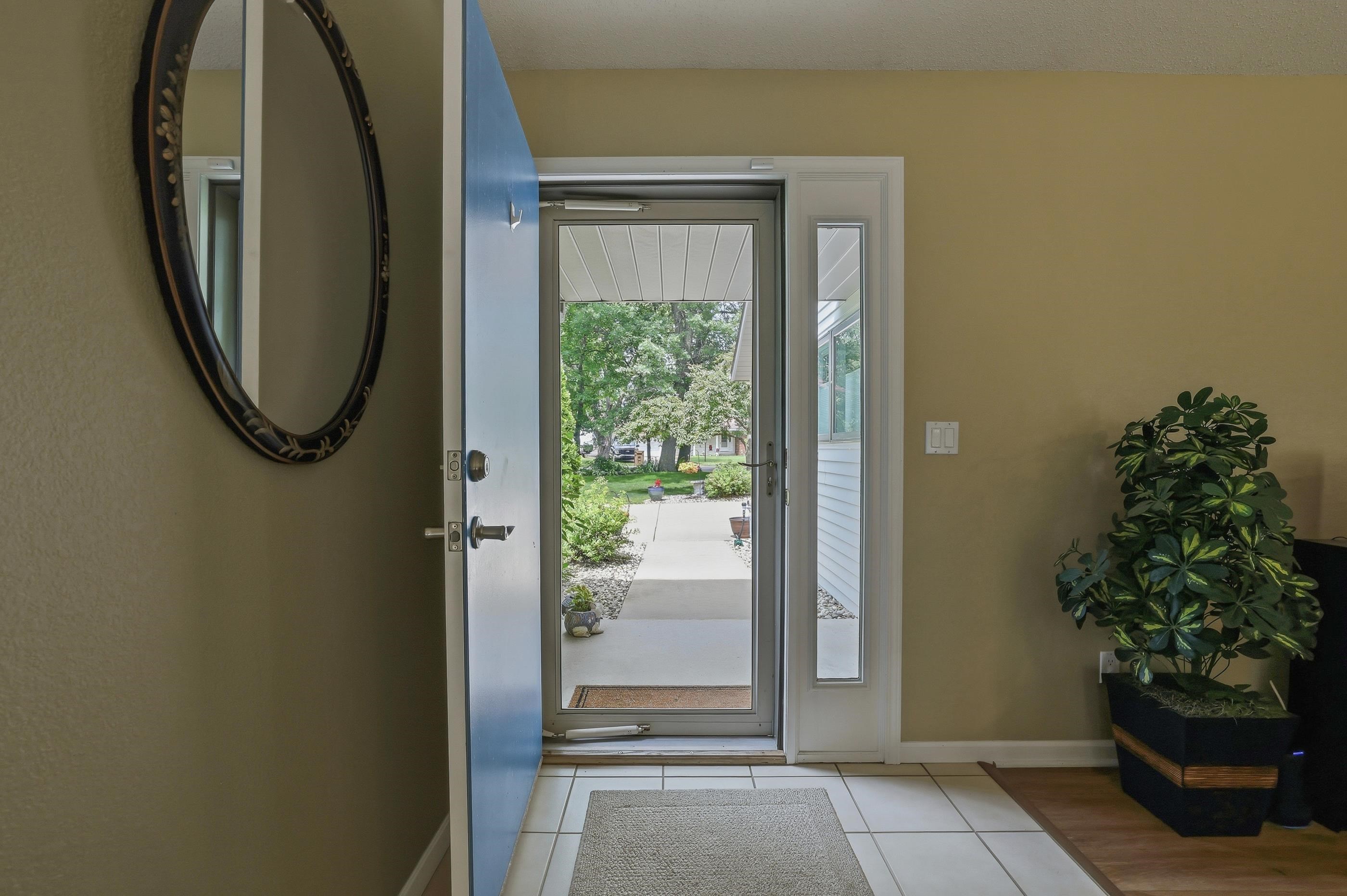 3301 Yvonne Drive Property Photo 5