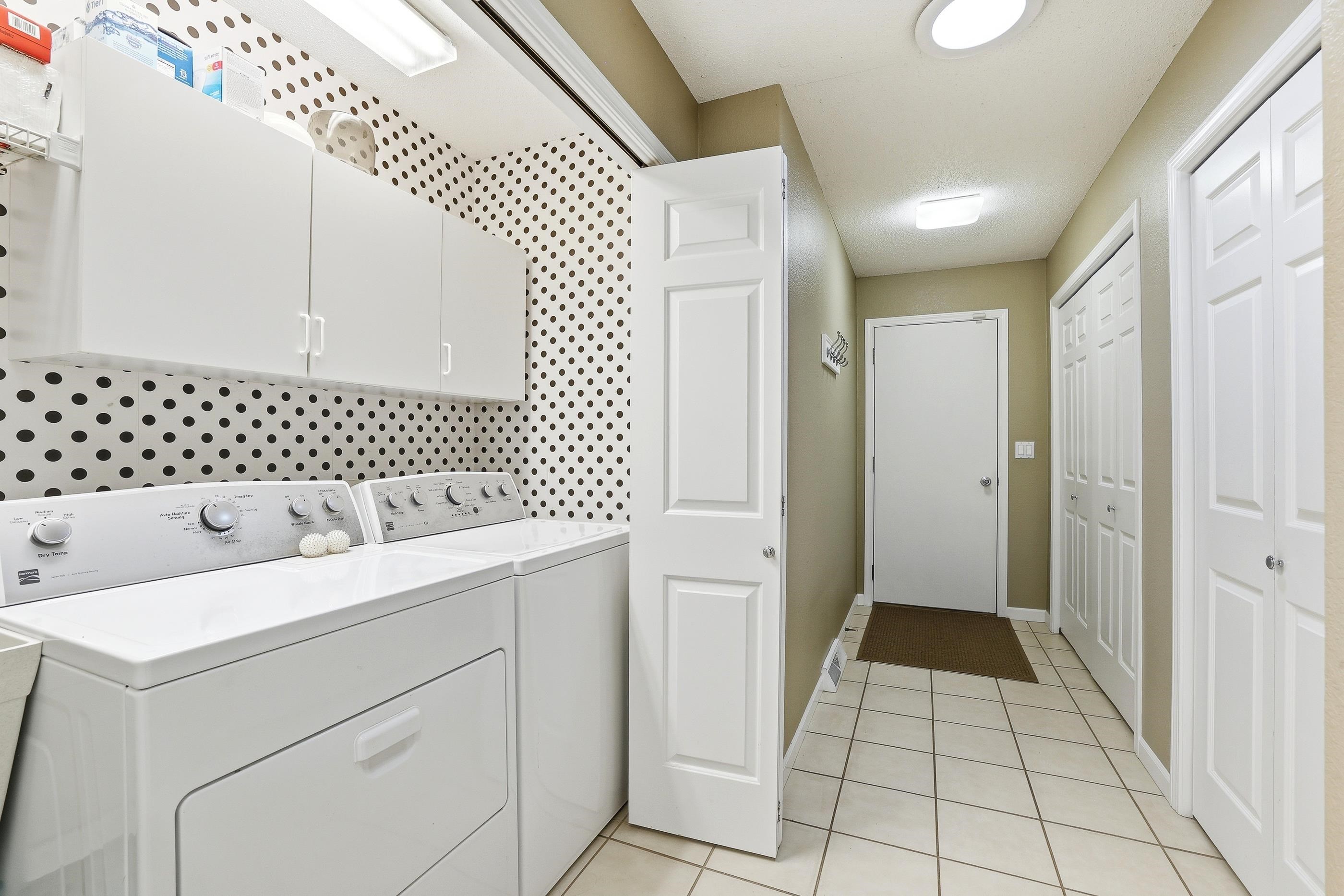 3301 Yvonne Drive Property Photo 25