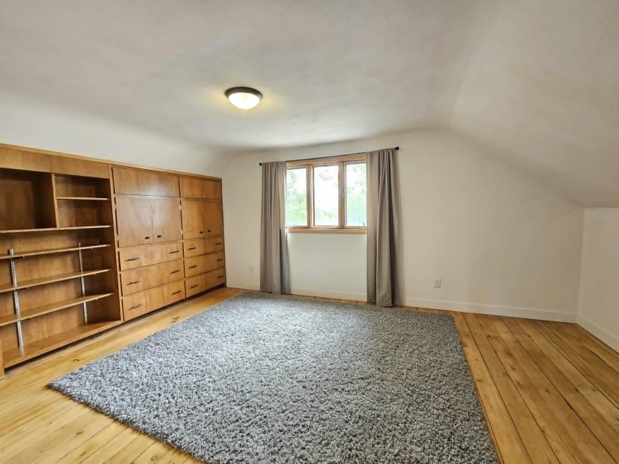 827 W North Street Property Photo 14