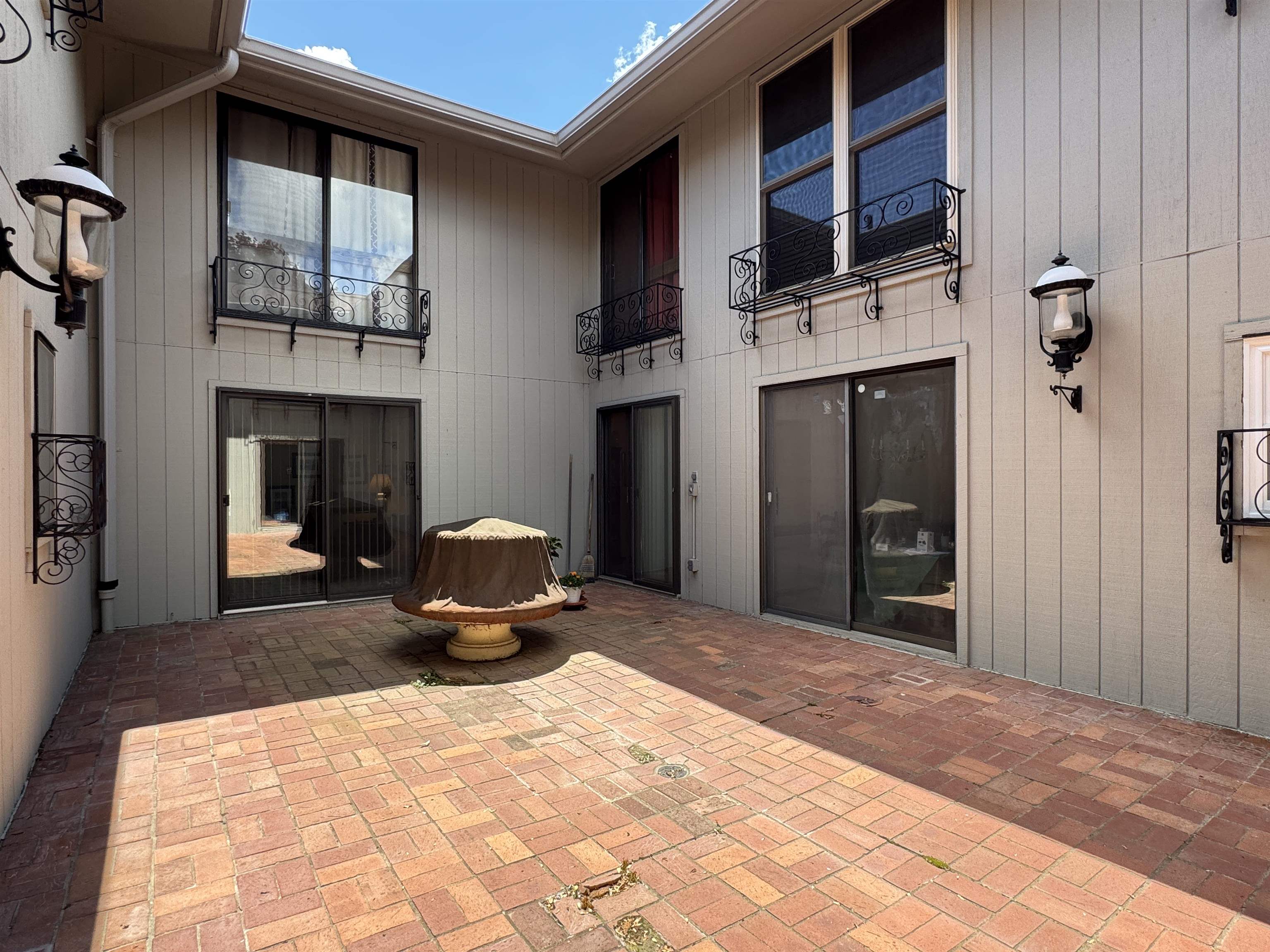 3623 N 6th Street Property Photo 5