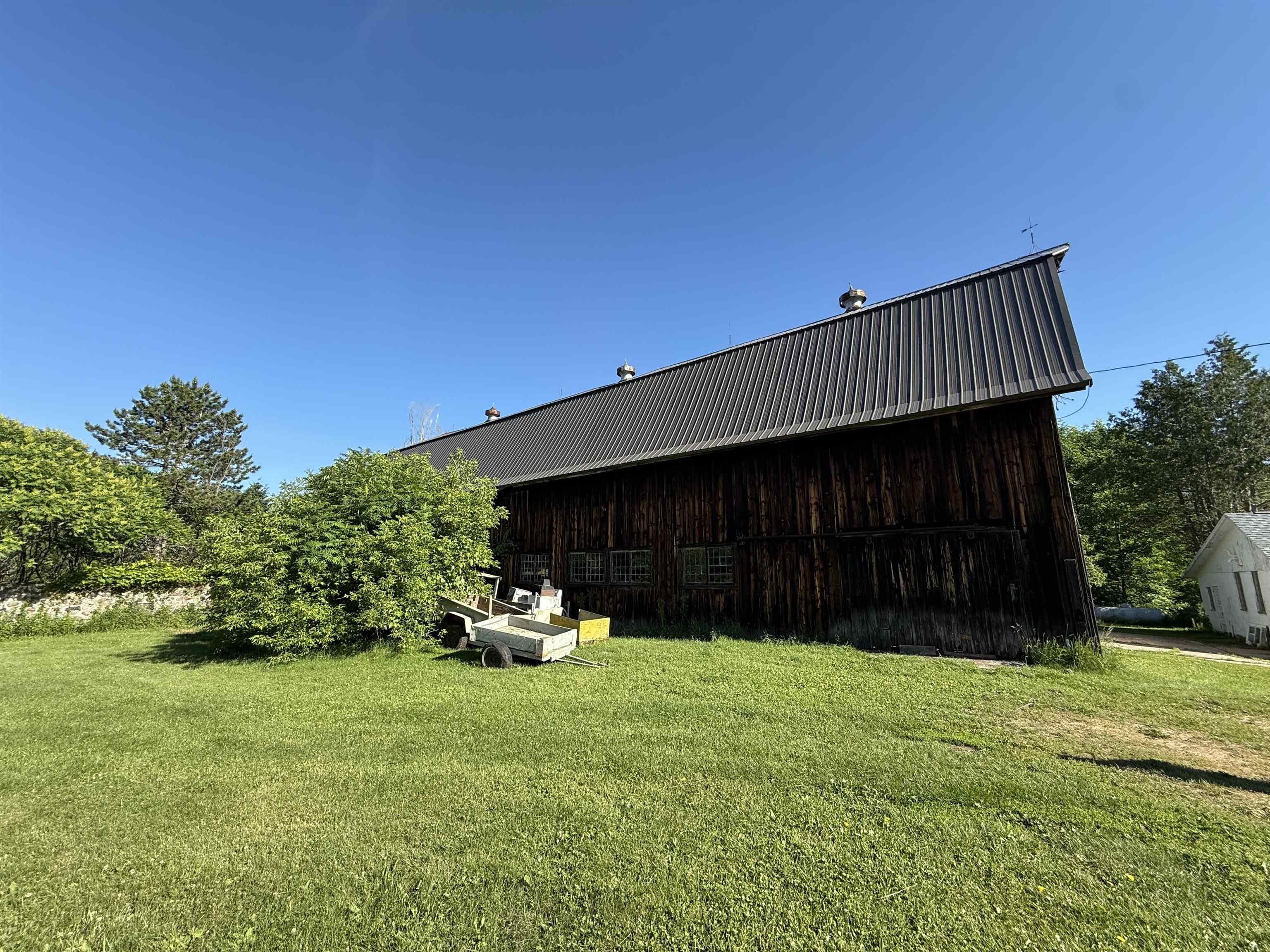 N6559 River Road Property Photo 9