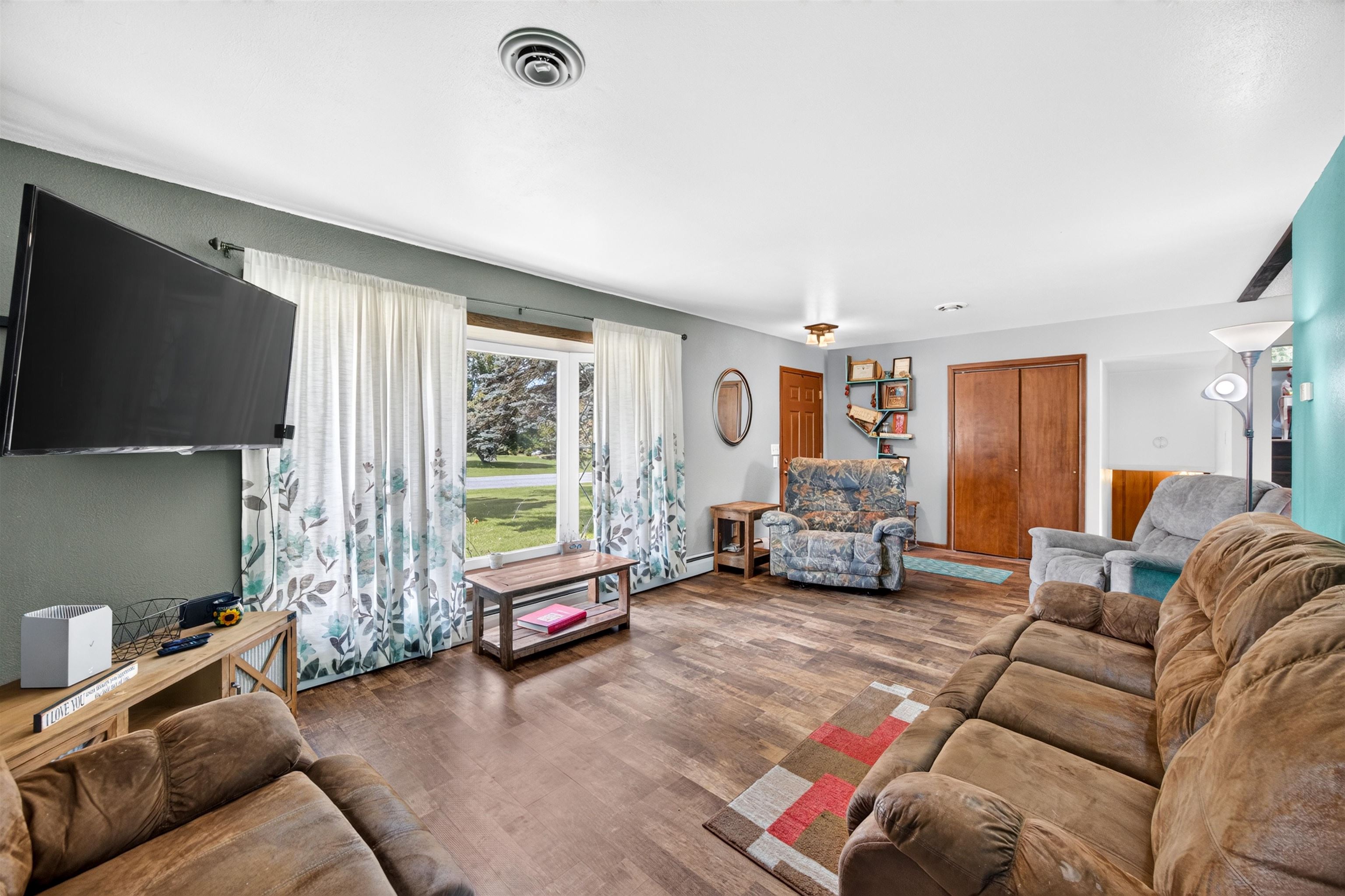 2020 Wisconsin Avenue Property Photo 8