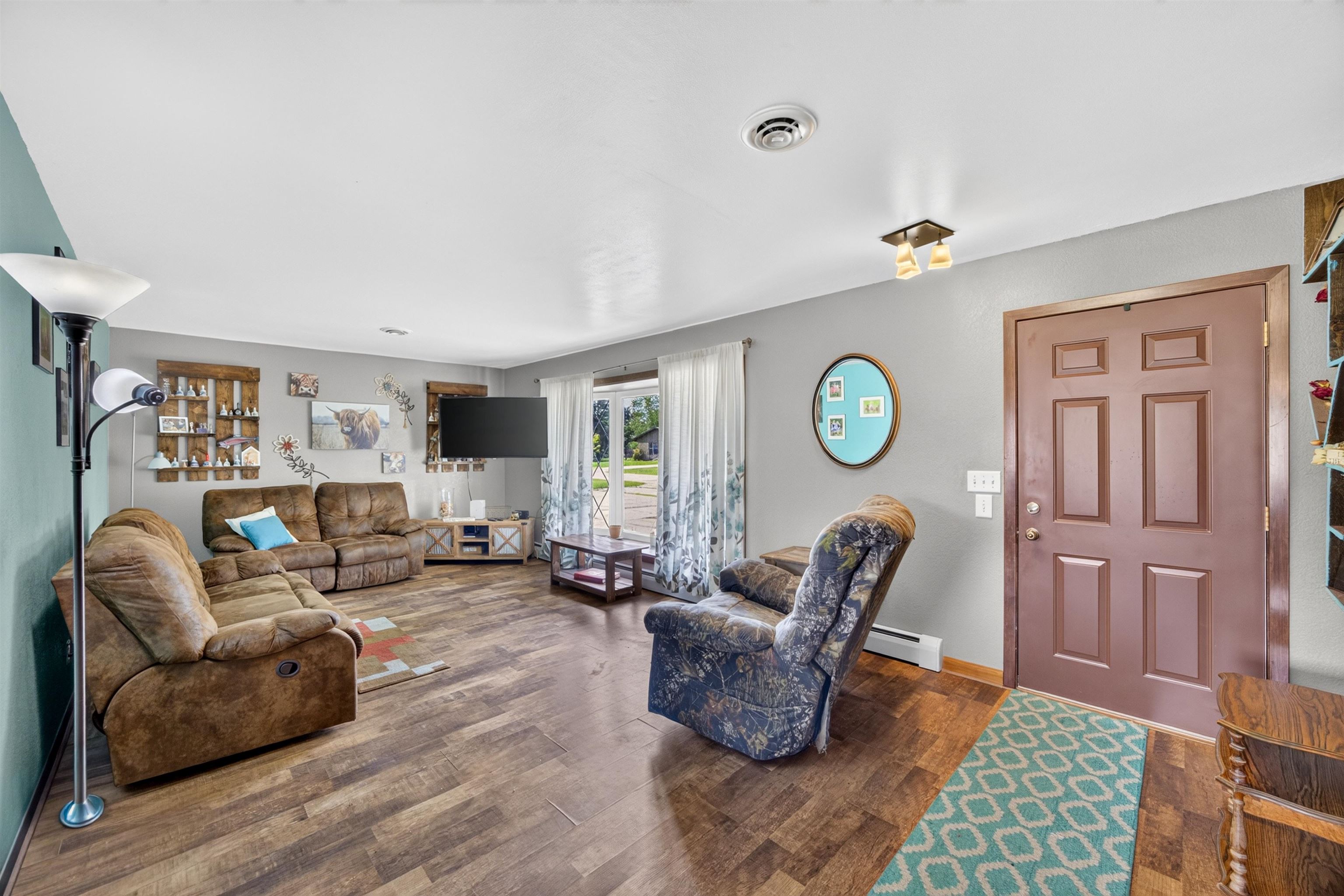 2020 Wisconsin Avenue Property Photo 10