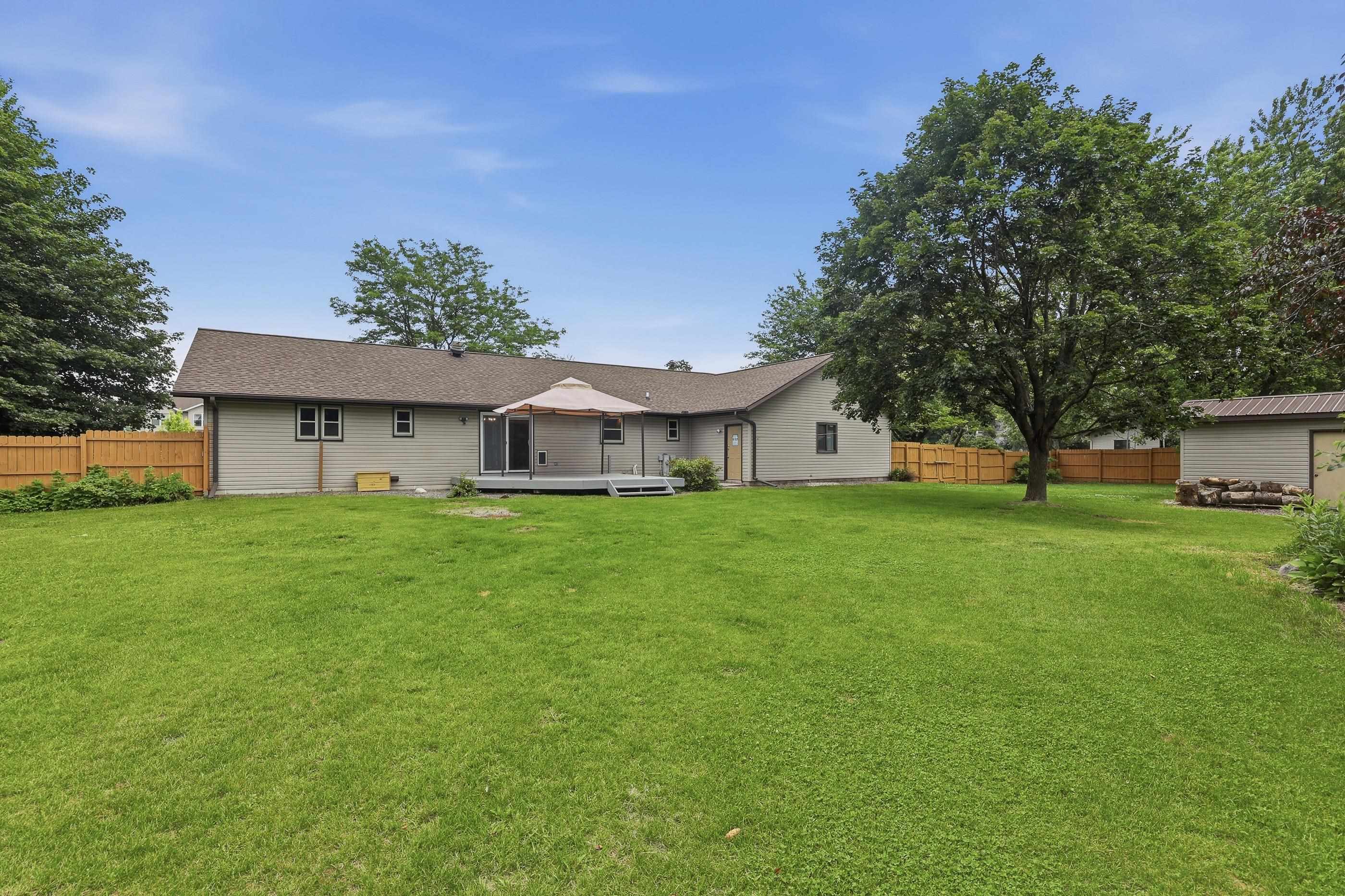 5664 Regent Street Property Photo 8