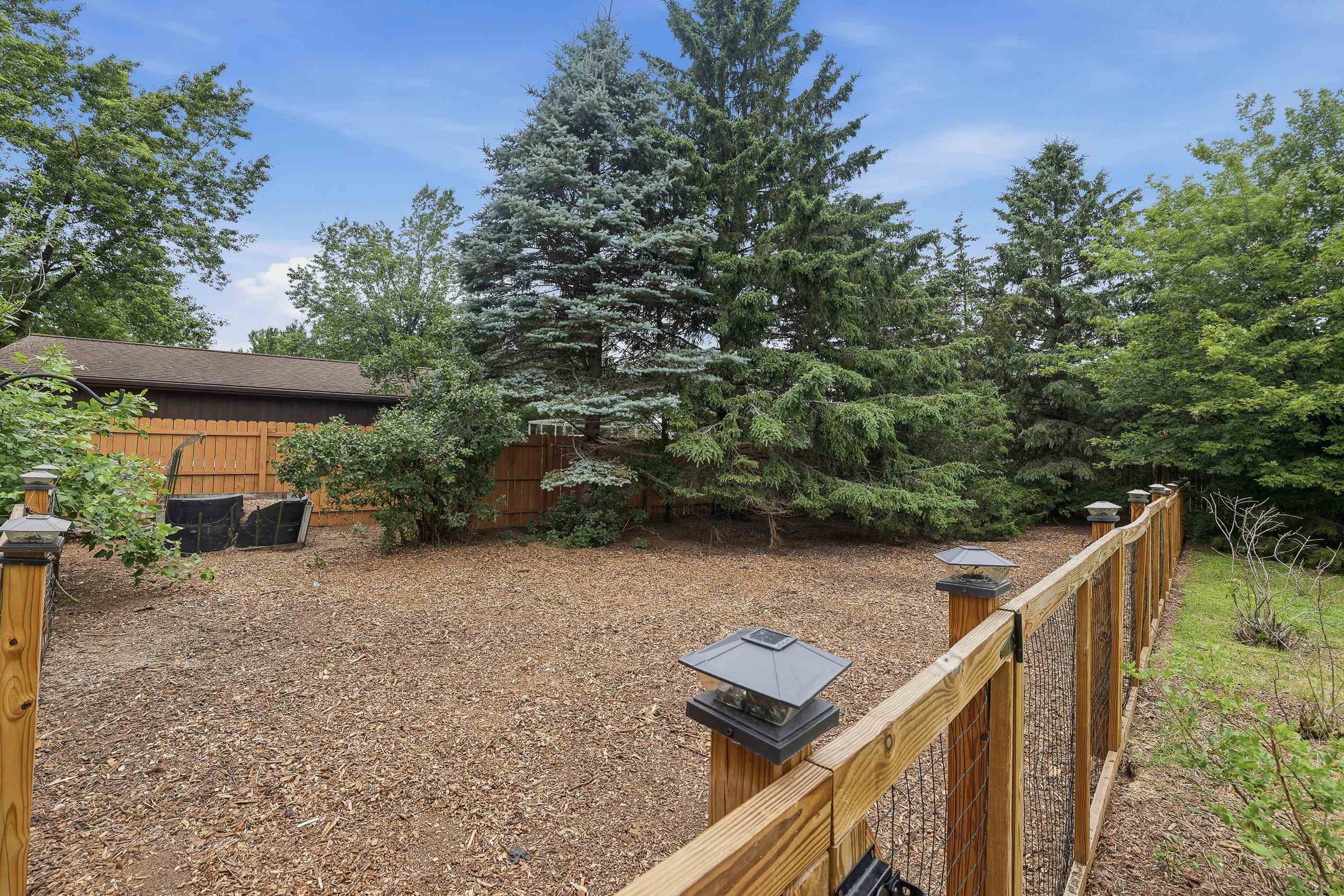 5664 Regent Street Property Photo 14
