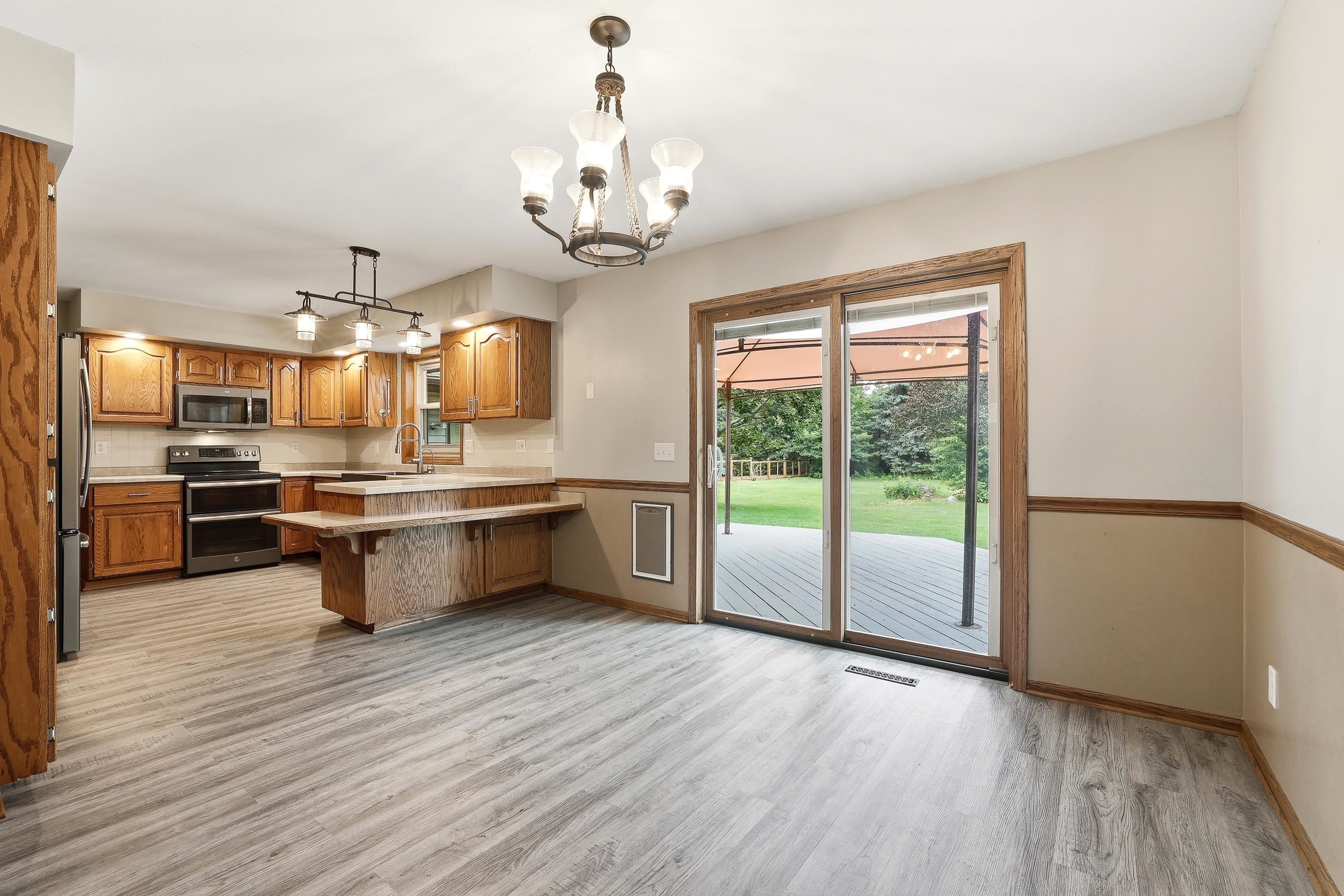 5664 Regent Street Property Photo 19