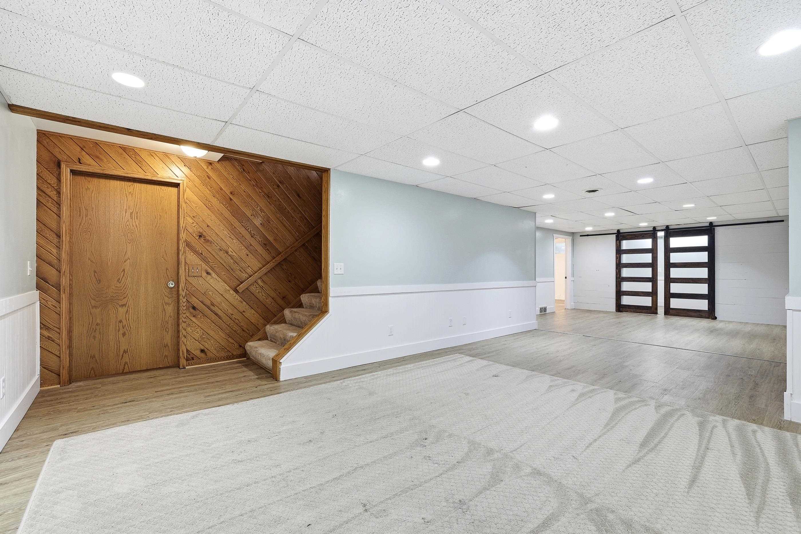 5664 Regent Street Property Photo 37