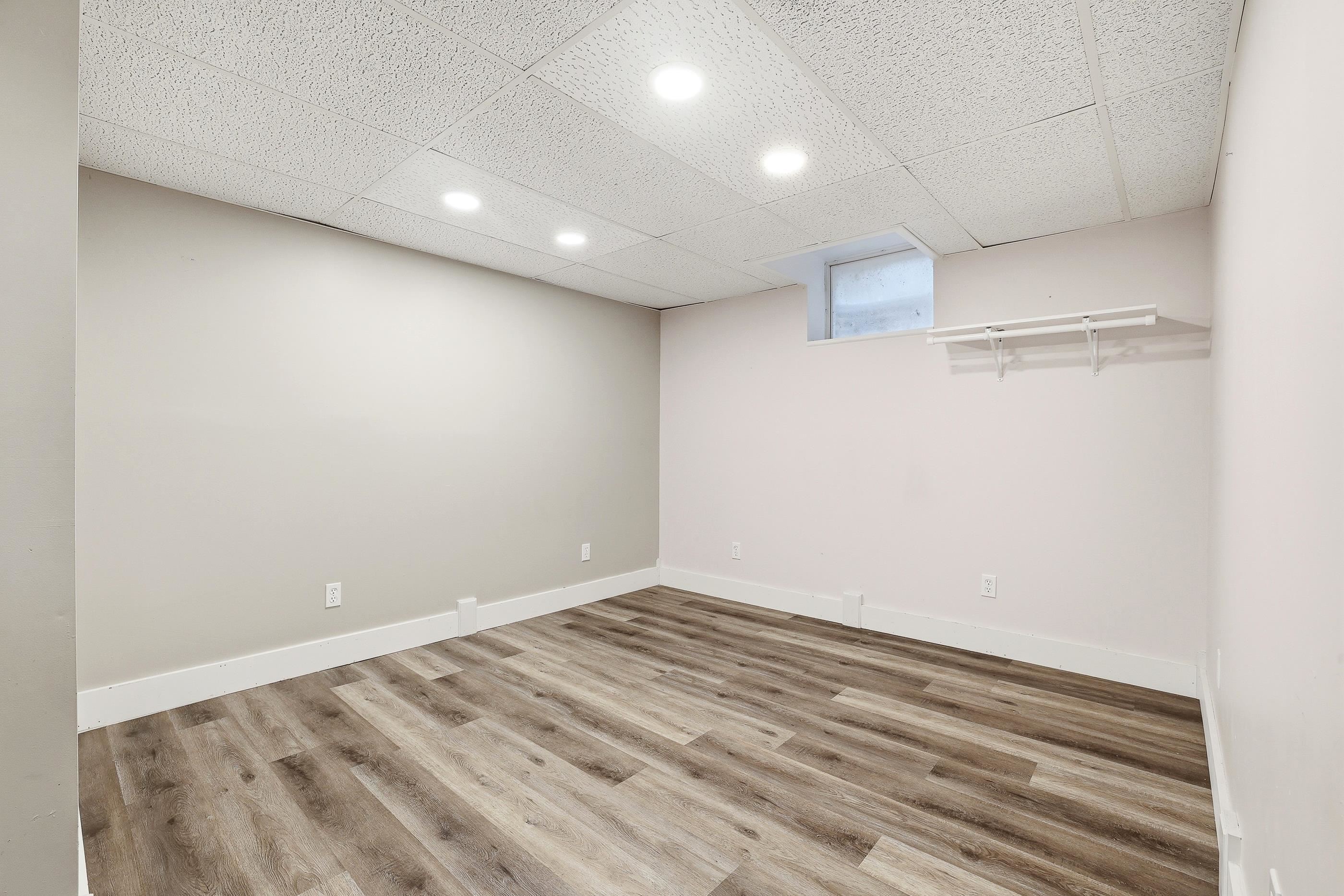 5664 Regent Street Property Photo 44