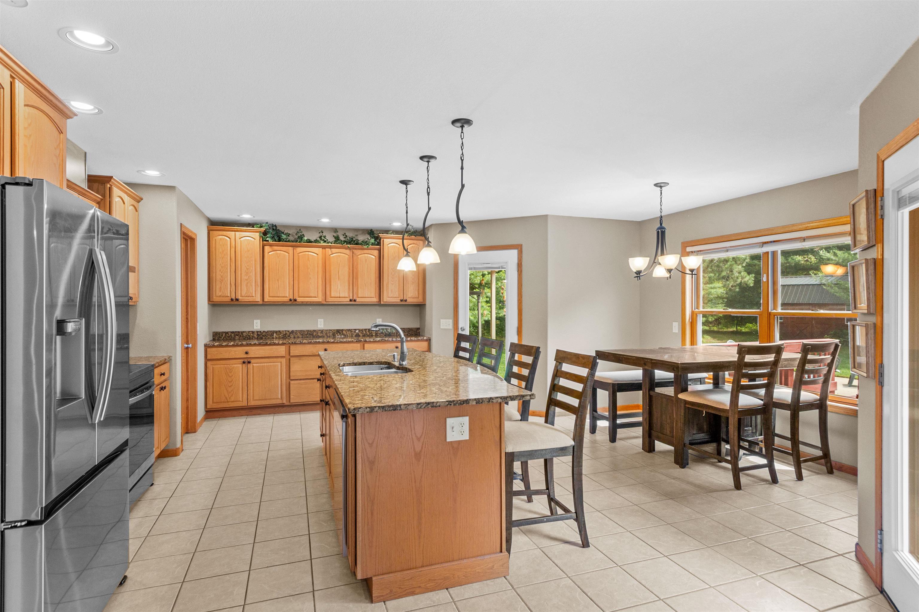 5011 Prairie Ridge Drive Property Photo 12