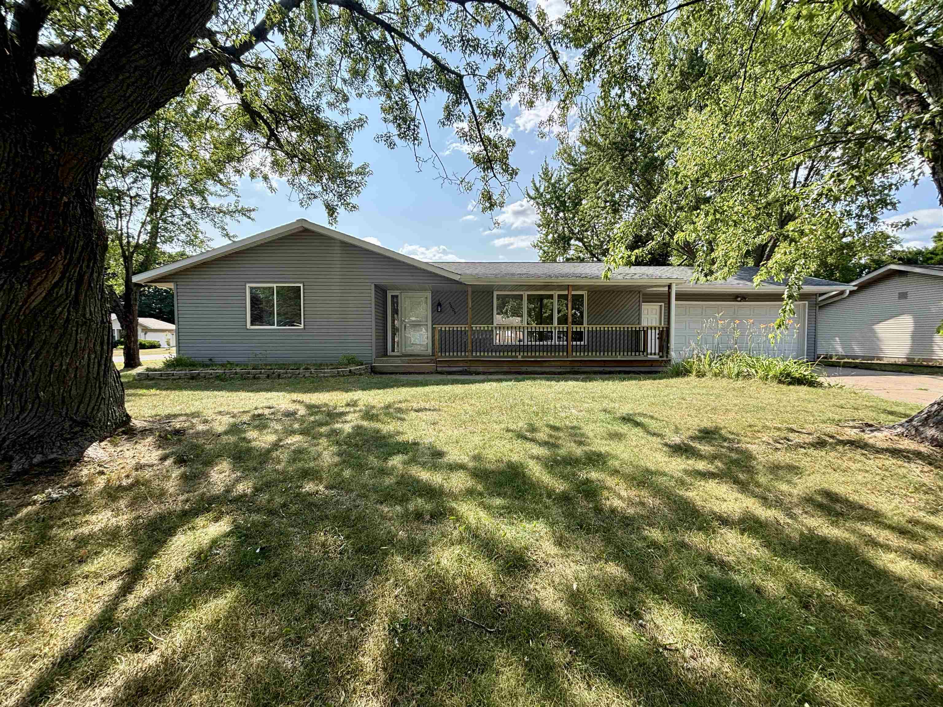 5606 Walnut Street Property Photo 3
