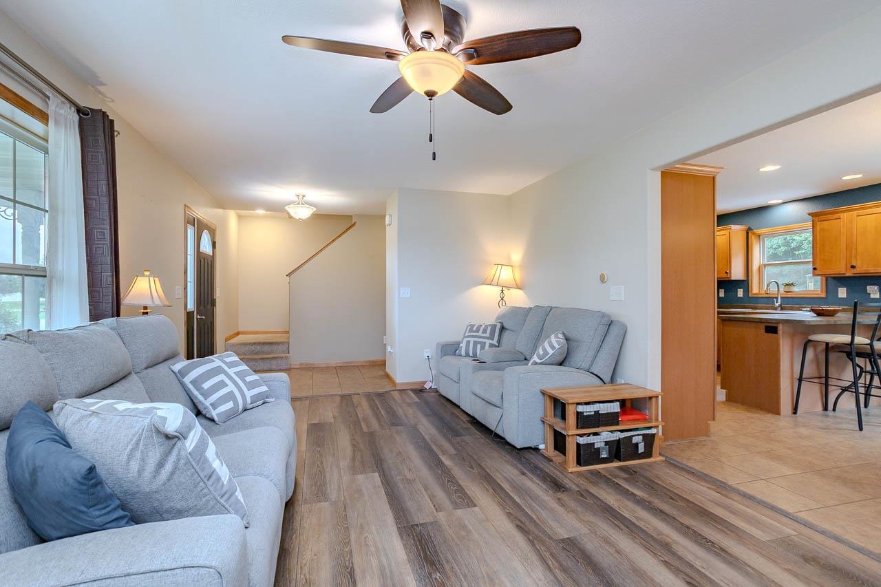 6106 Canoe Street Property Photo 6