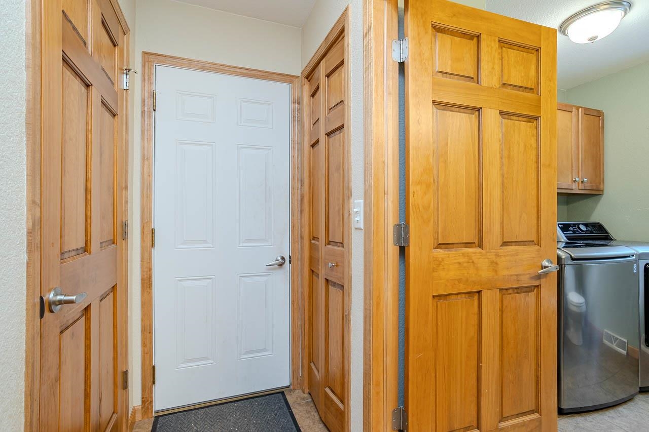 6106 Canoe Street Property Photo 18