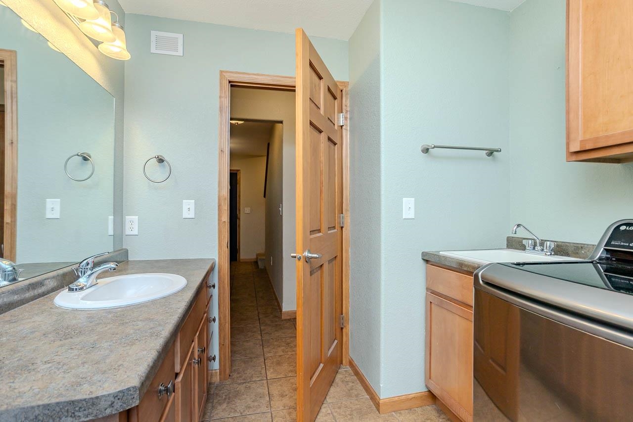 6106 Canoe Street Property Photo 19