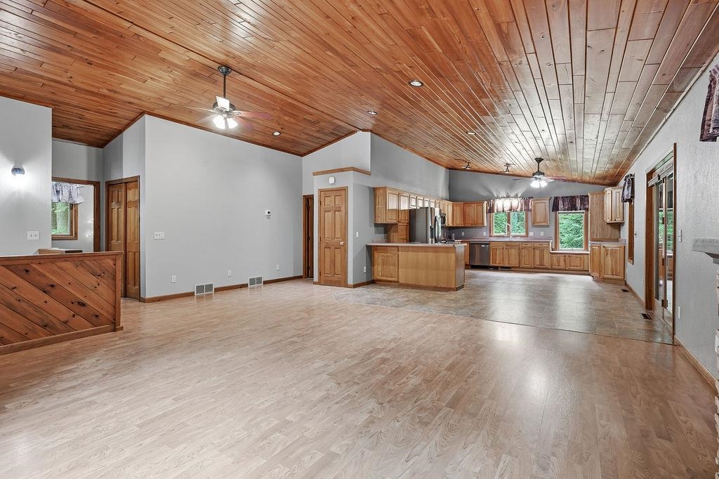 3475 Oak Hill Lane Property Photo 9