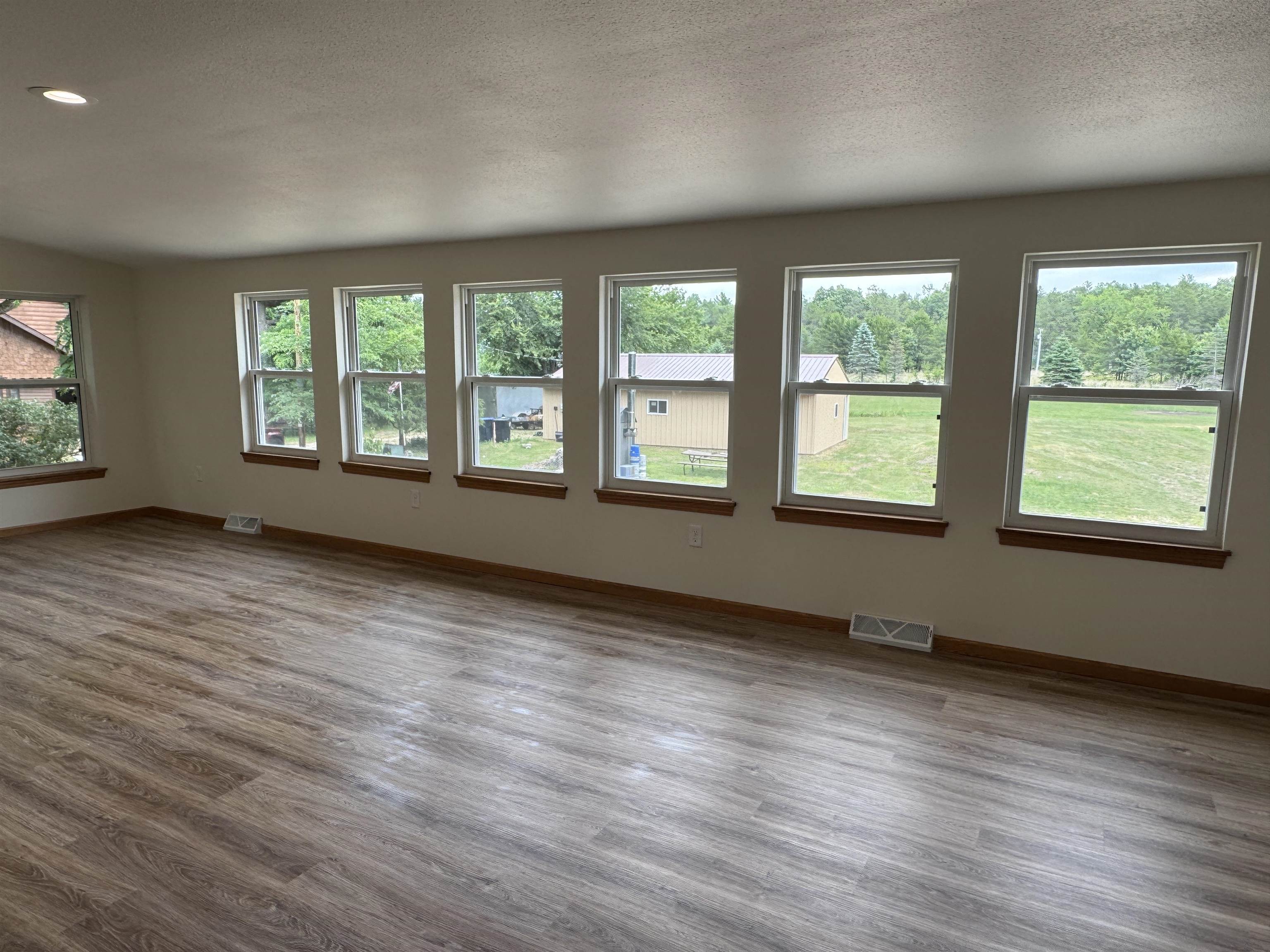 2478 18th Avenue Property Photo 4