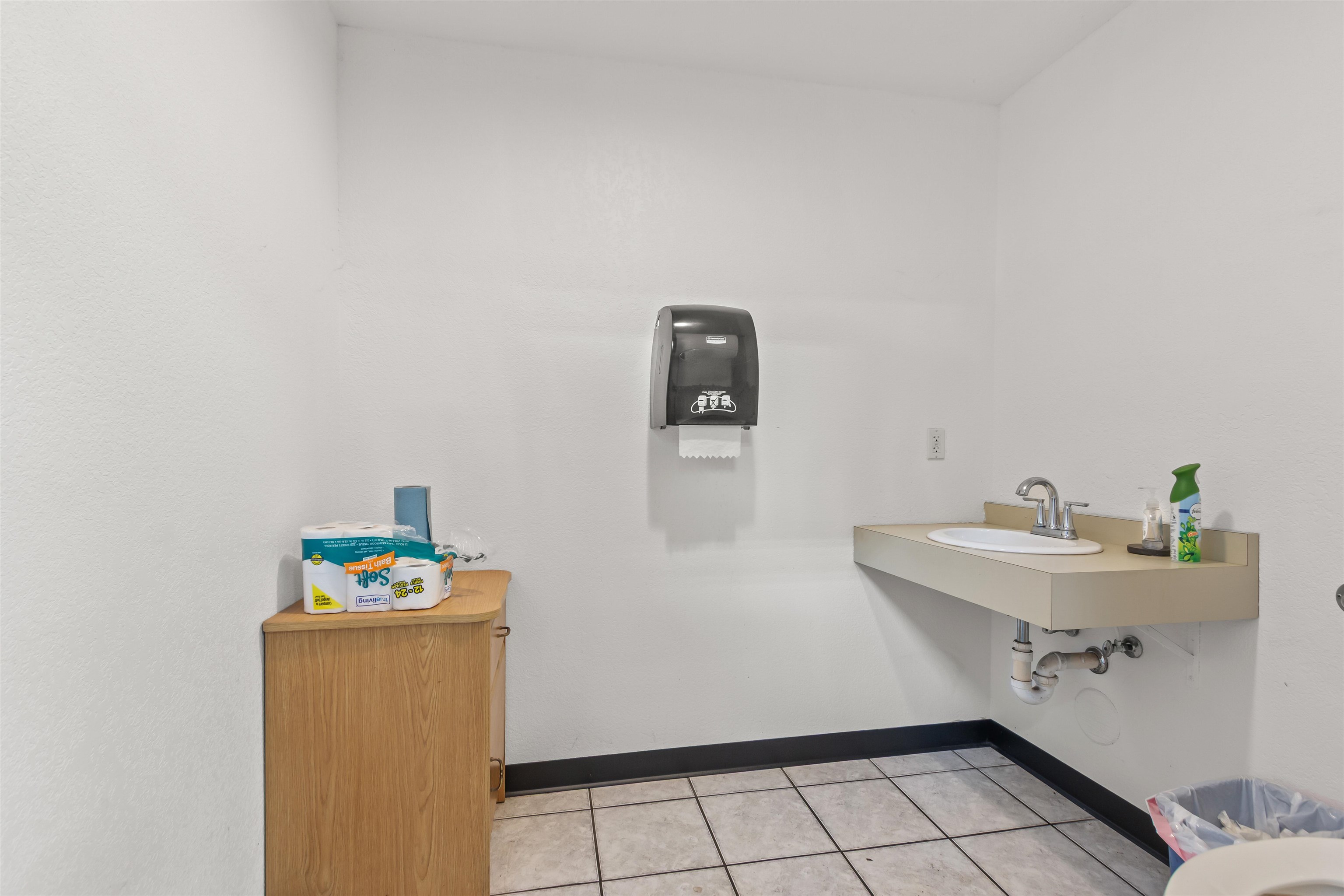 411 Lorry Street Property Photo 13