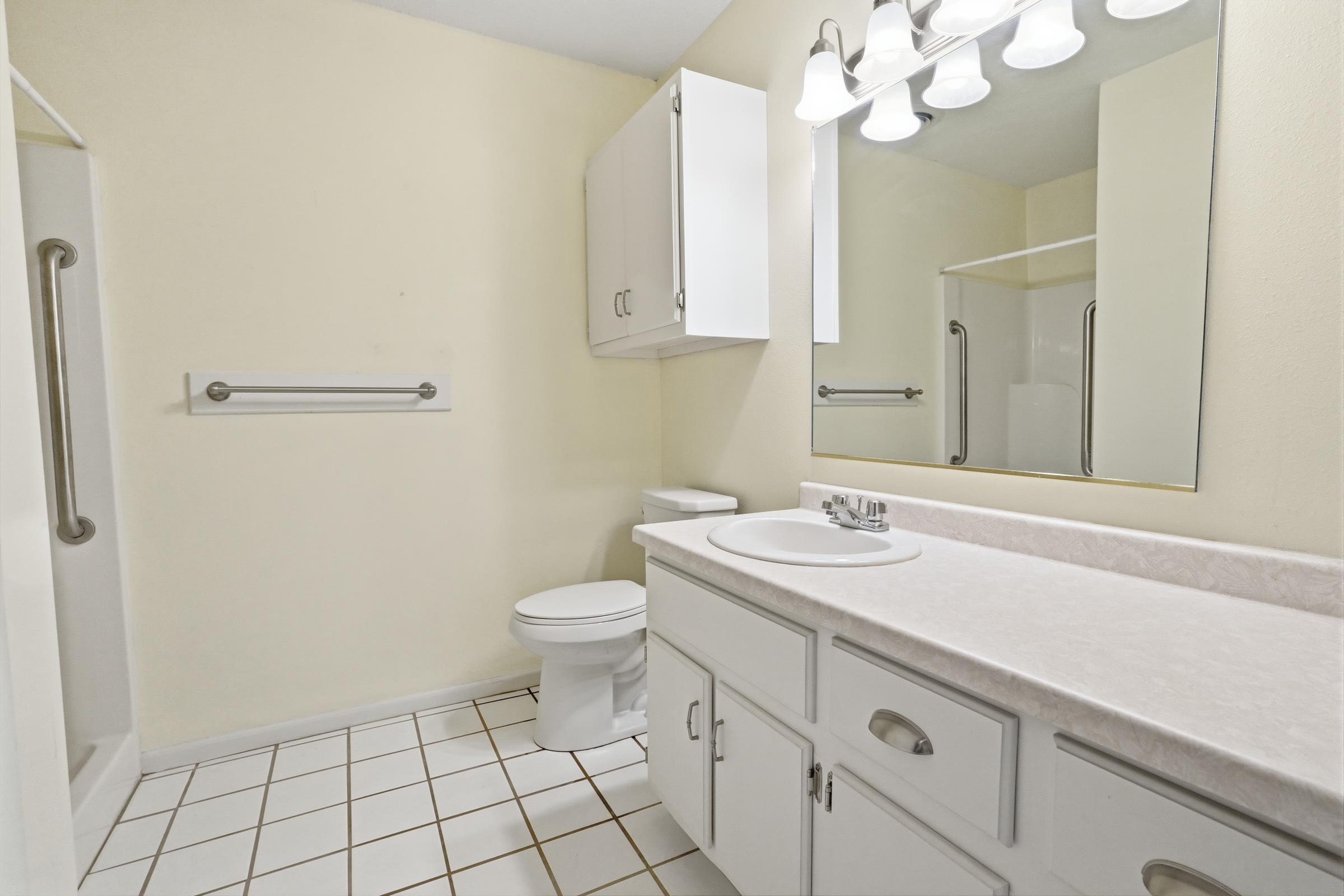 876 E Allman Street Property Photo 9