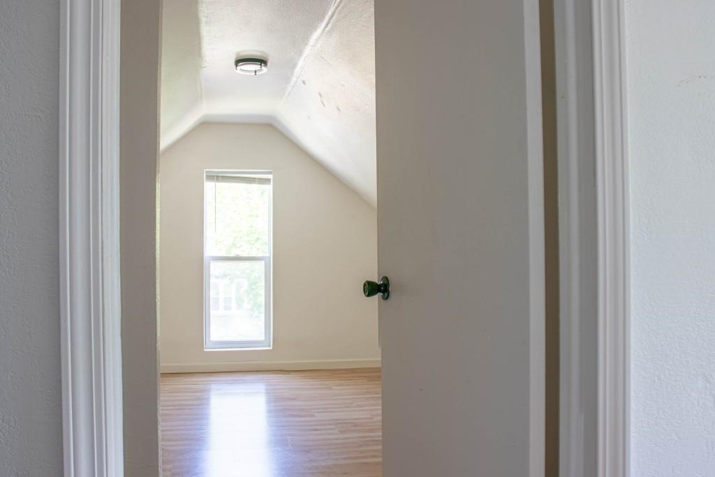 1002 N 1st Avenue Property Photo 25