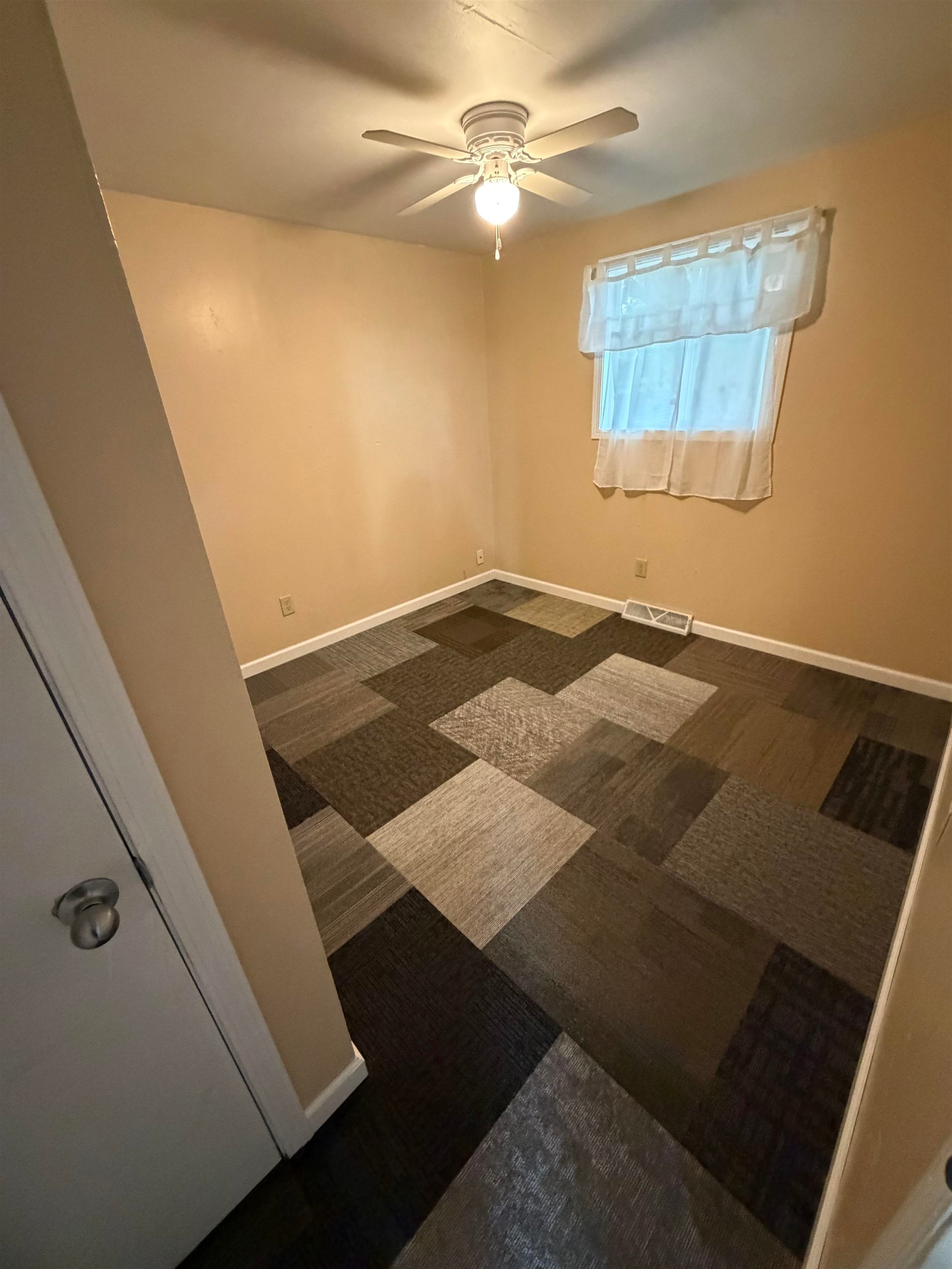 406 E Linden Street Property Photo 9