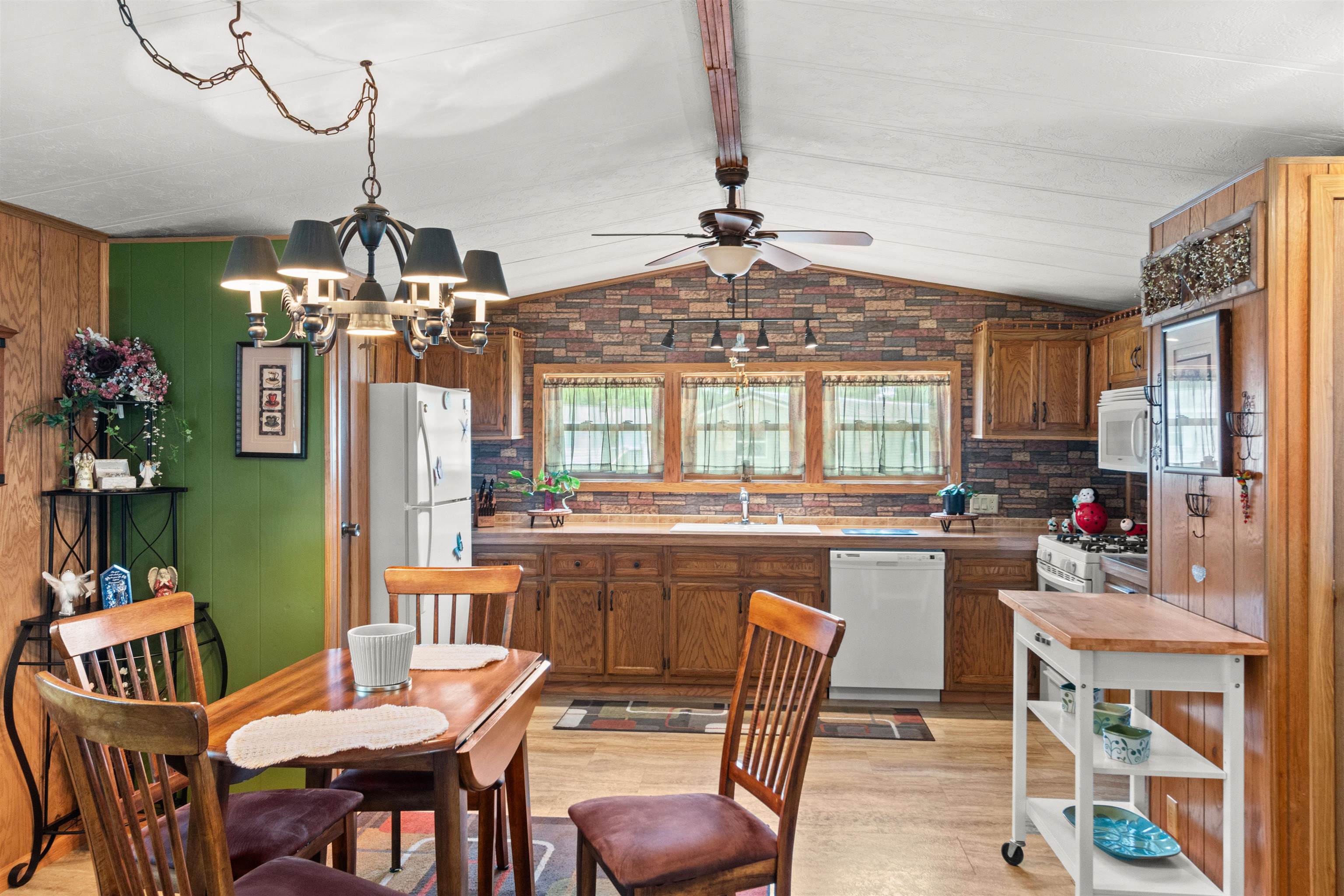 7740 South Park Road Property Photo 11