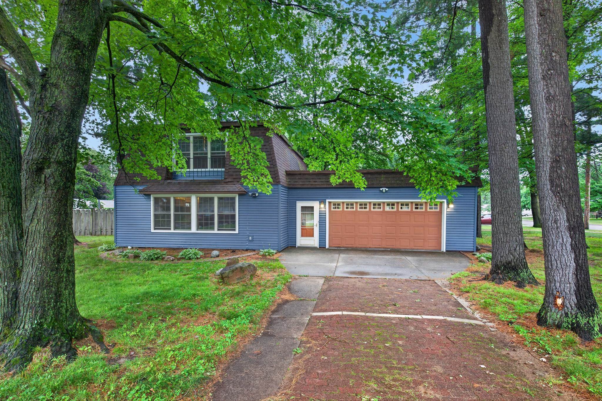3051 Shady Lane Property Photo 3