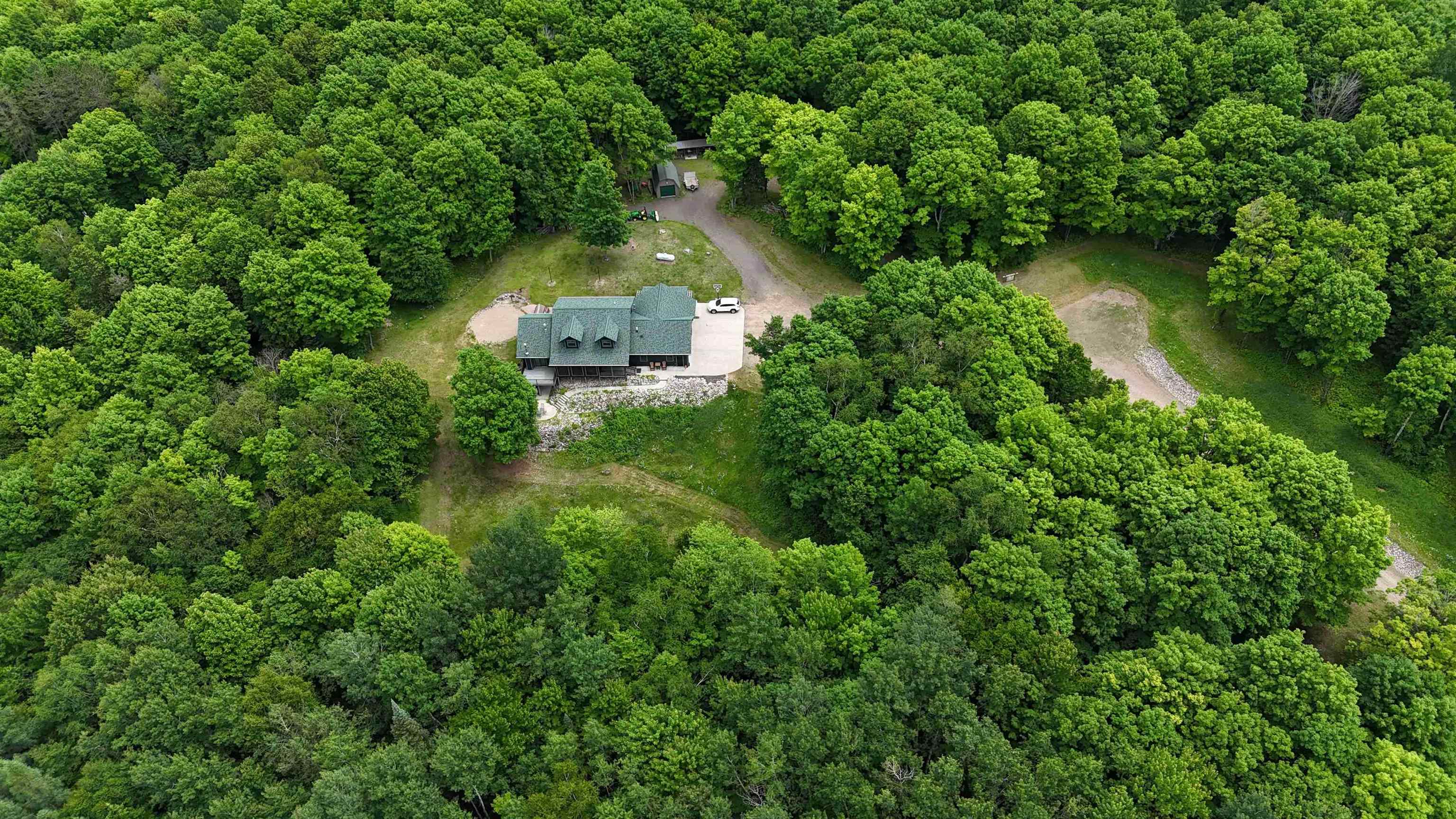 N8054 Ridge Road Property Photo 2