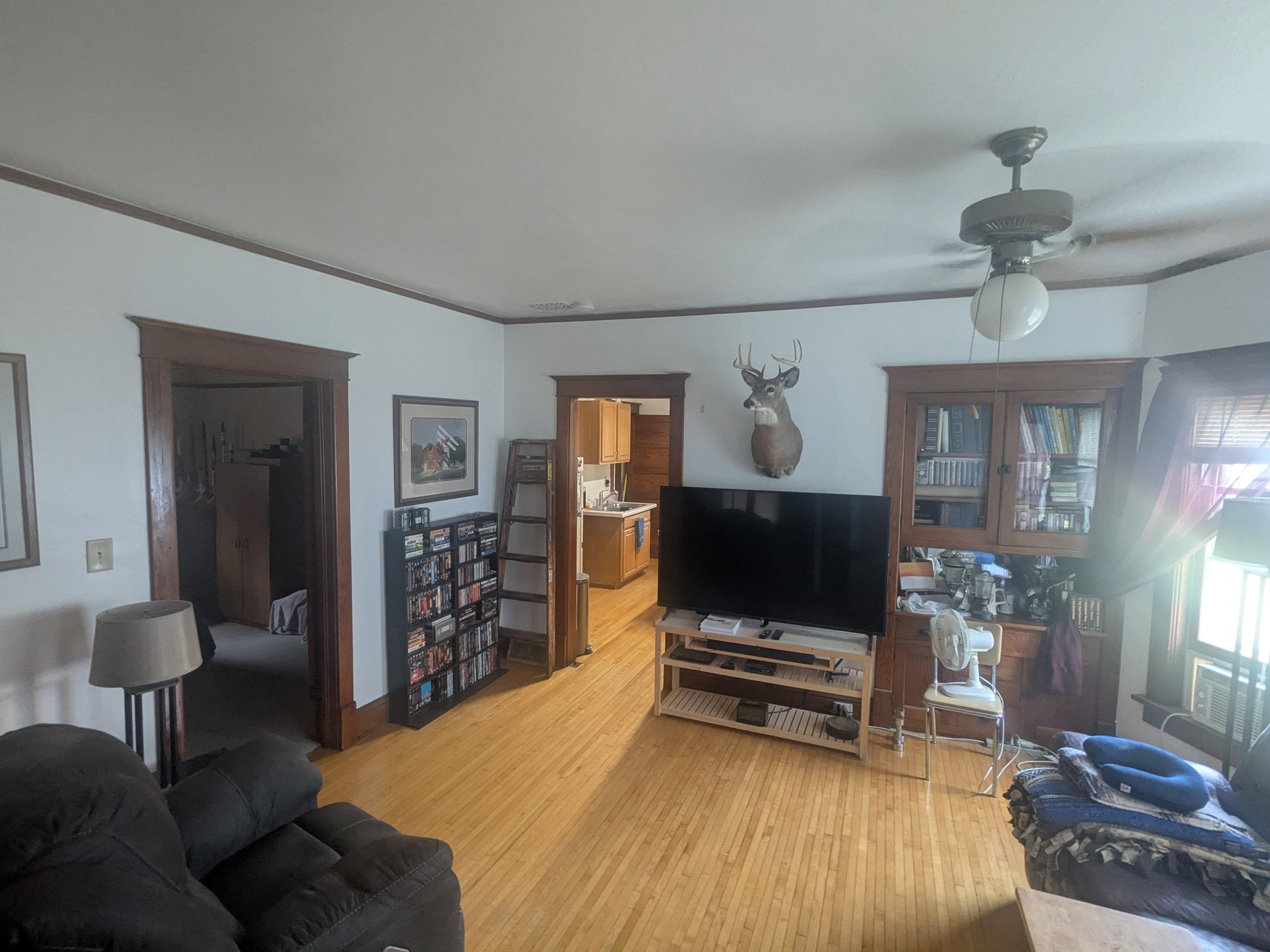 635 S 4th Avenue Property Photo 2