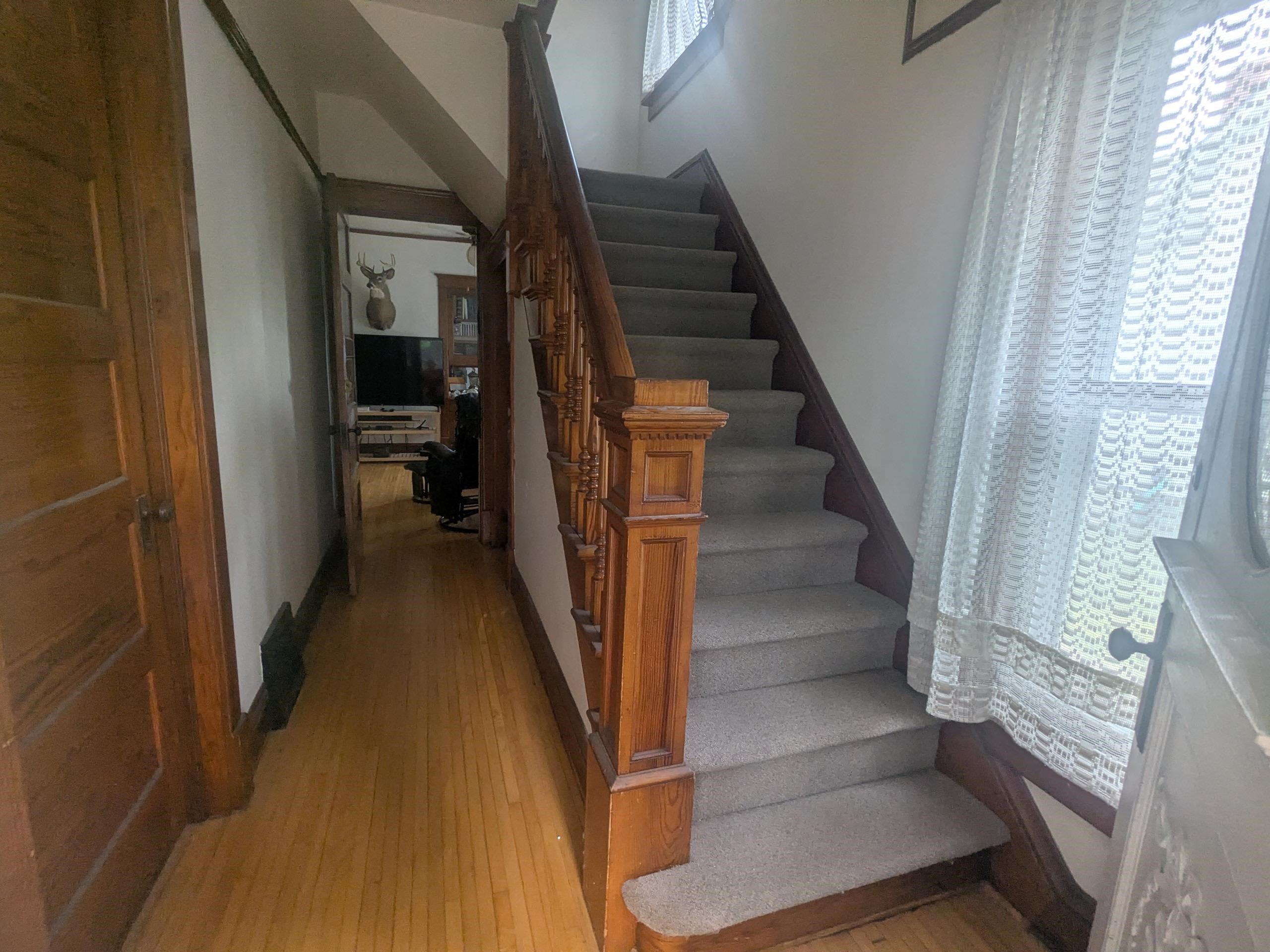 635 S 4th Avenue Property Photo 5
