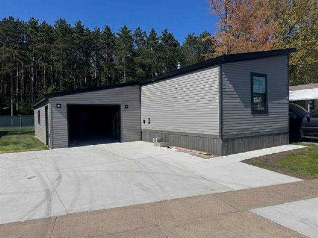 7740 S Park Road Property Photo 1