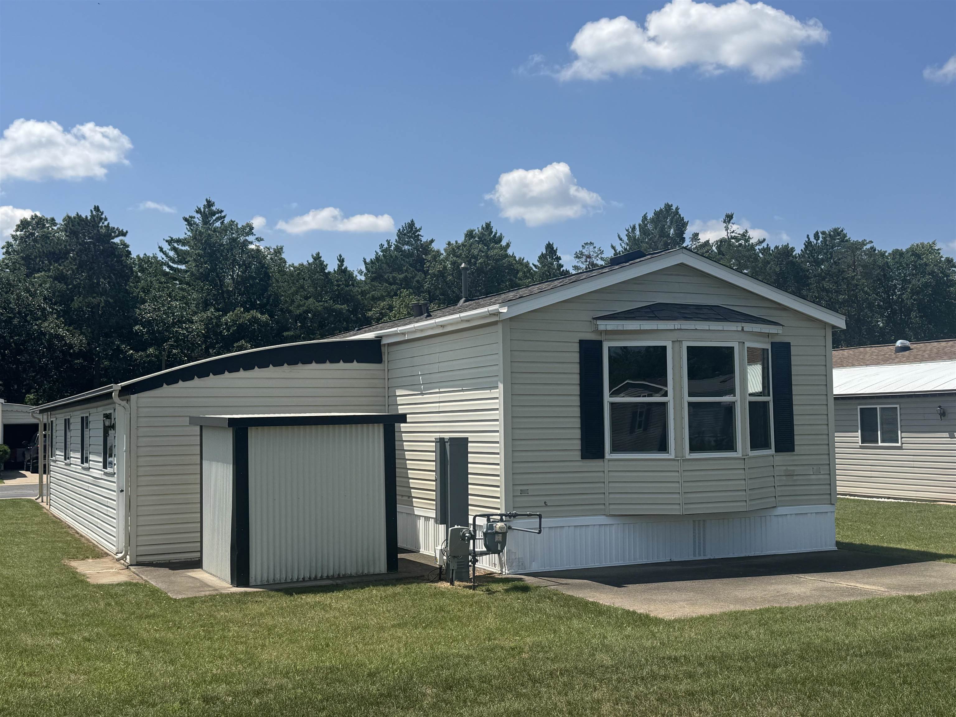 8311 State Highway 13 South Property Photo 2