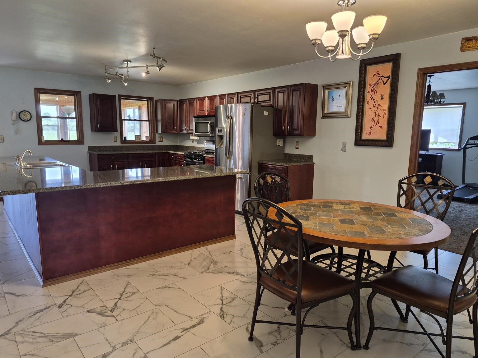 12050 Wren Road Property Photo 18