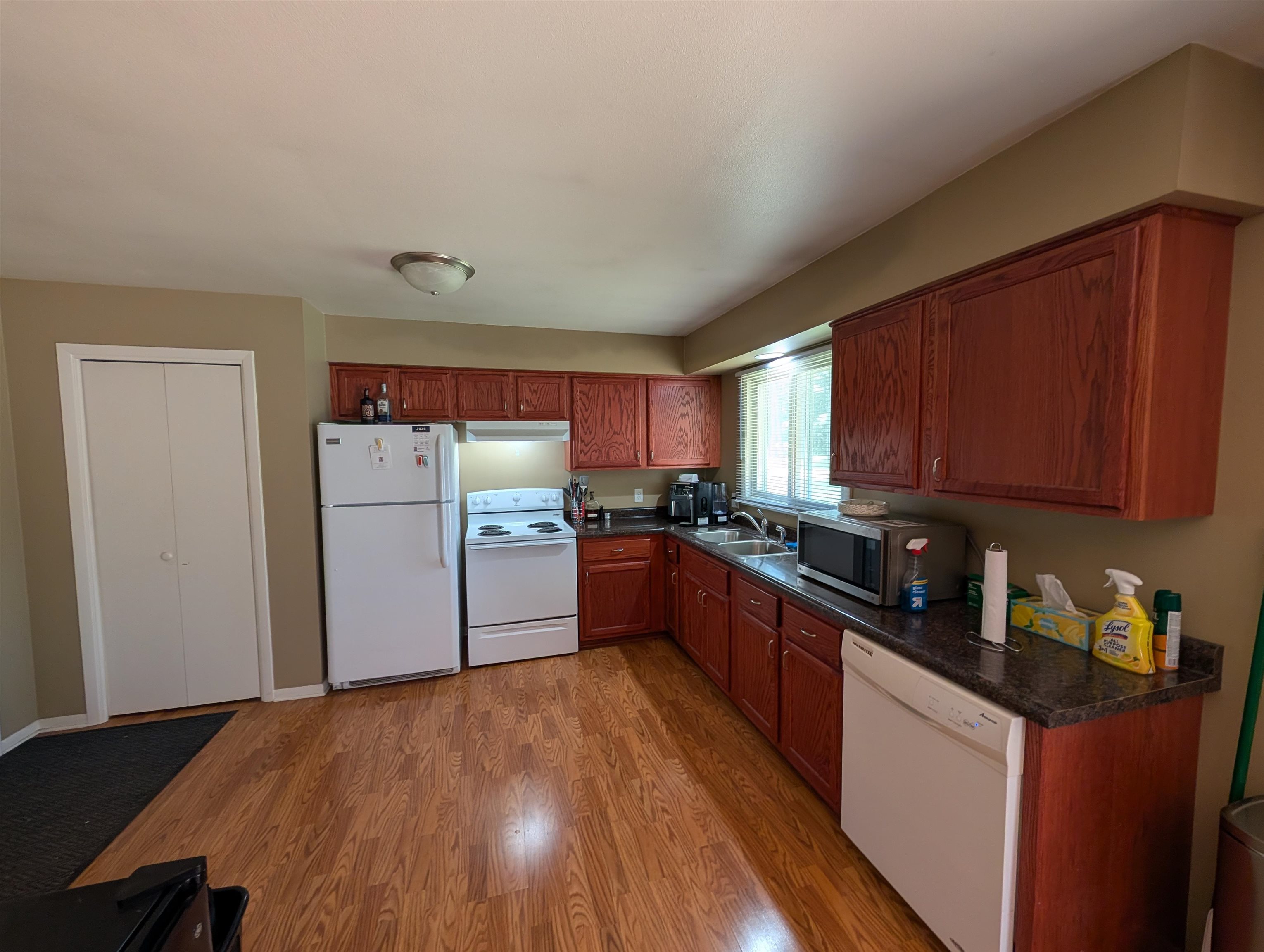 6611 Lang Lane Property Photo 6