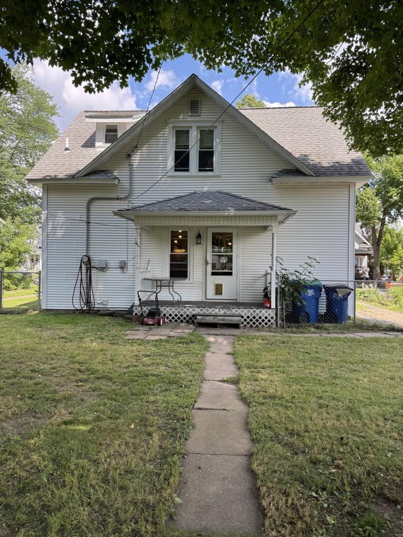 319 Lincoln Avenue Property Photo 9