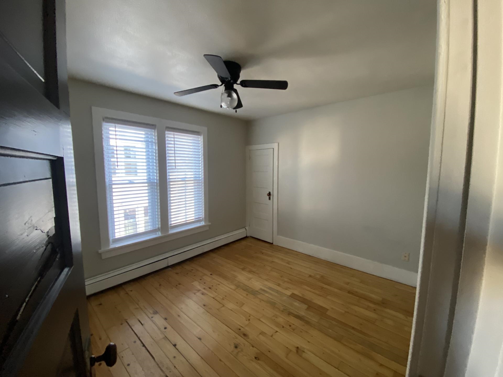 319 Lincoln Avenue Property Photo 22