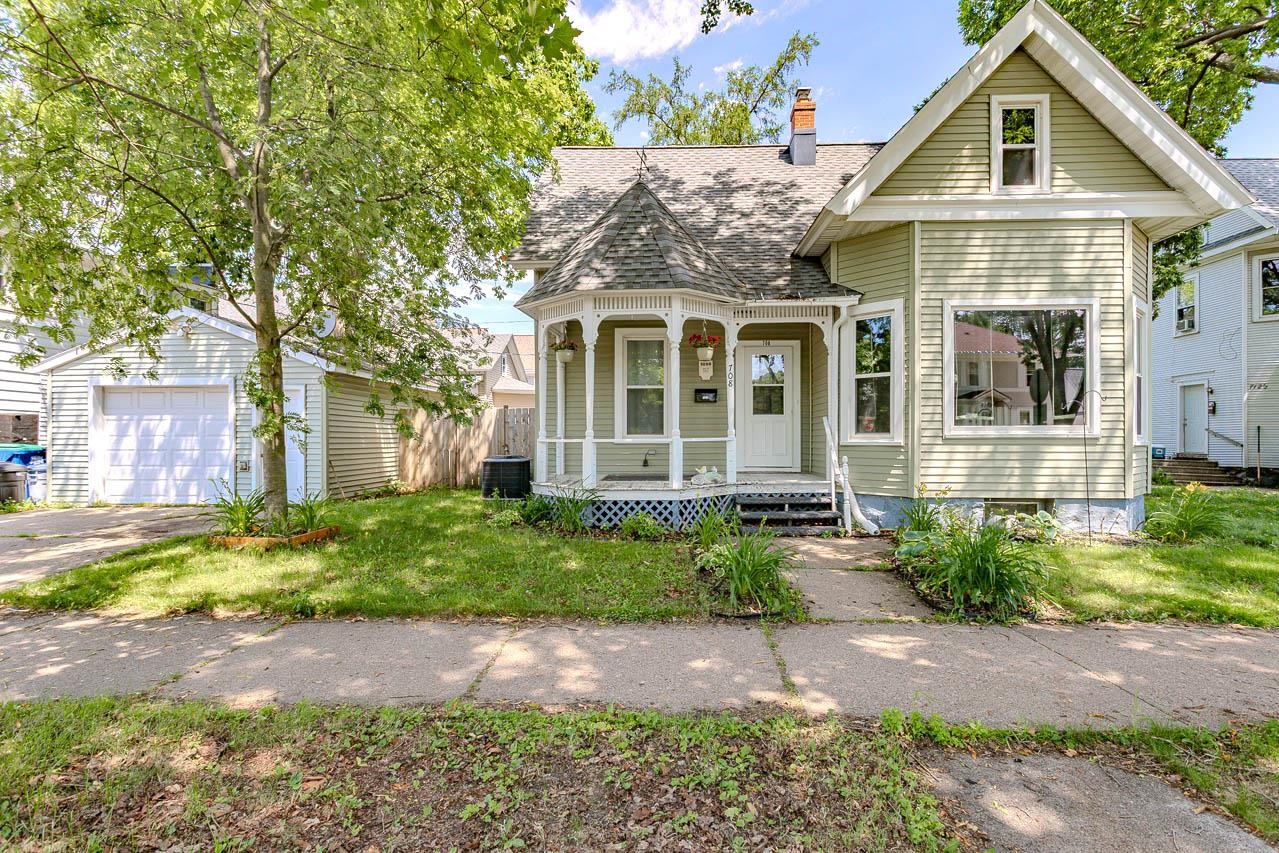 708 Mc Indoe Street Property Photo 1