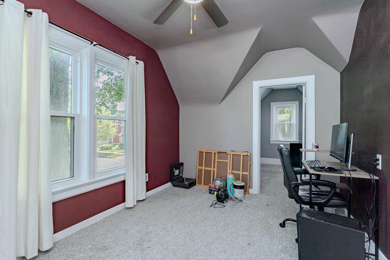 708 Mc Indoe Street Property Photo 20