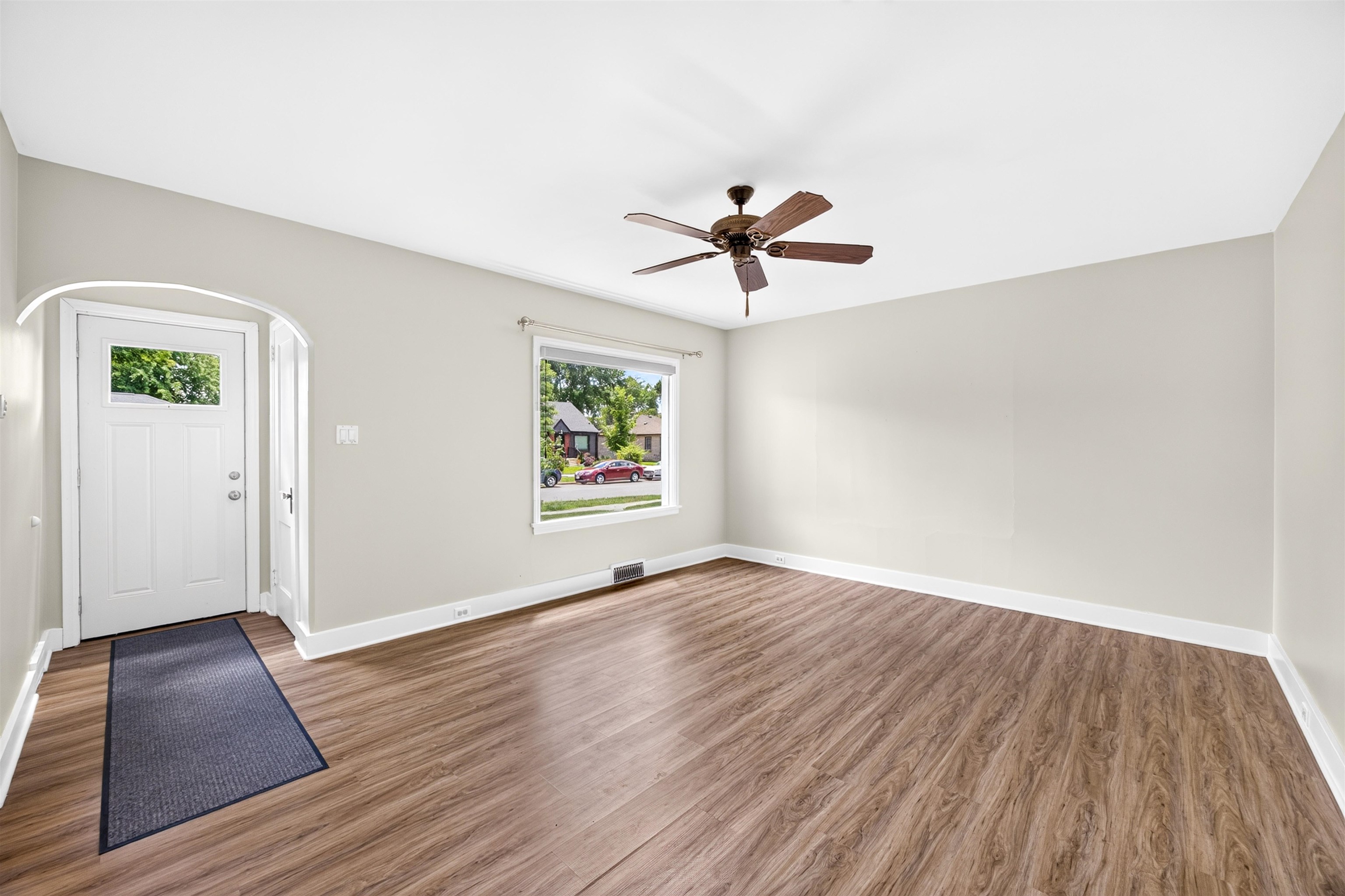 2256 Fourth Avenue Property Photo 6