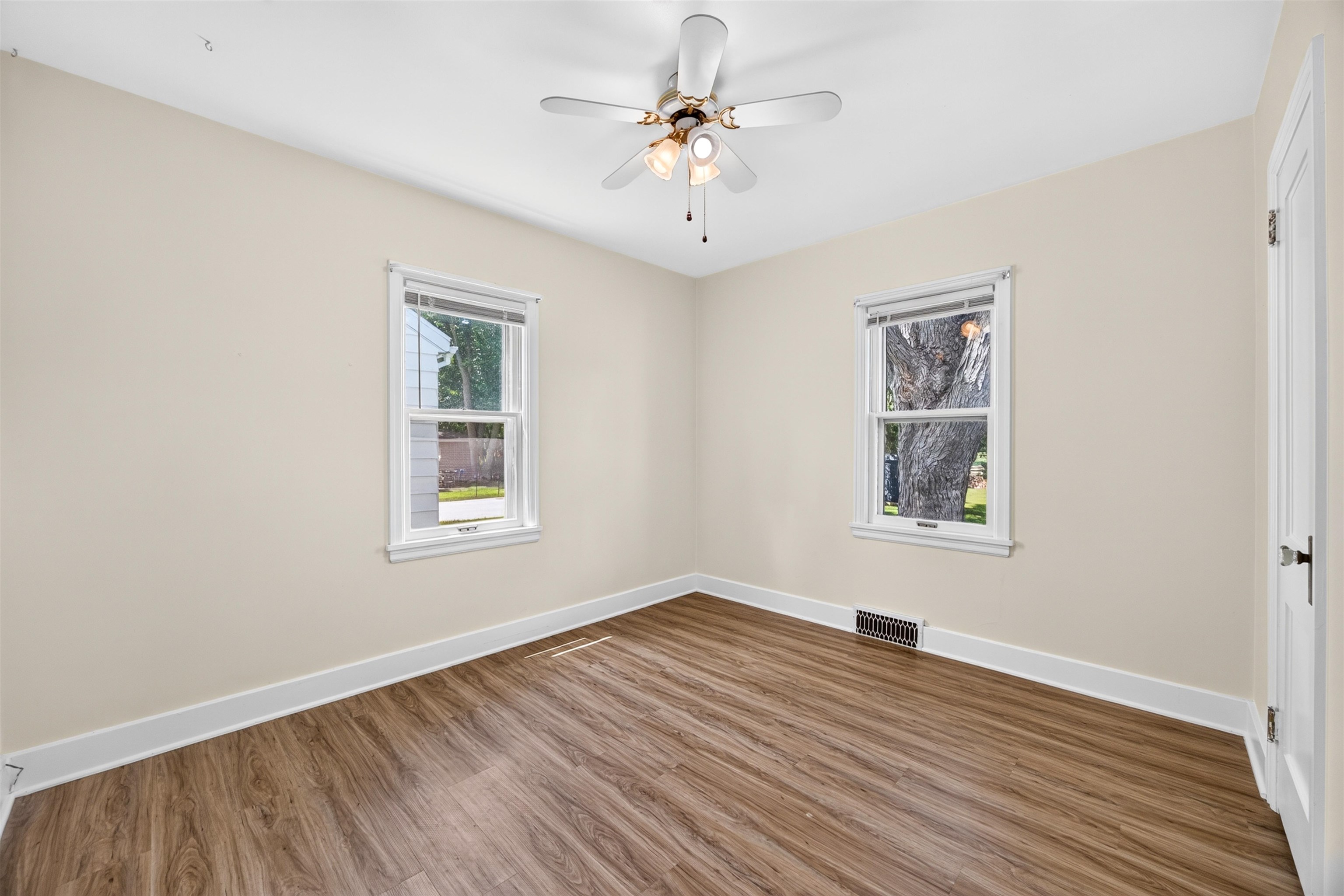 2256 Fourth Avenue Property Photo 10