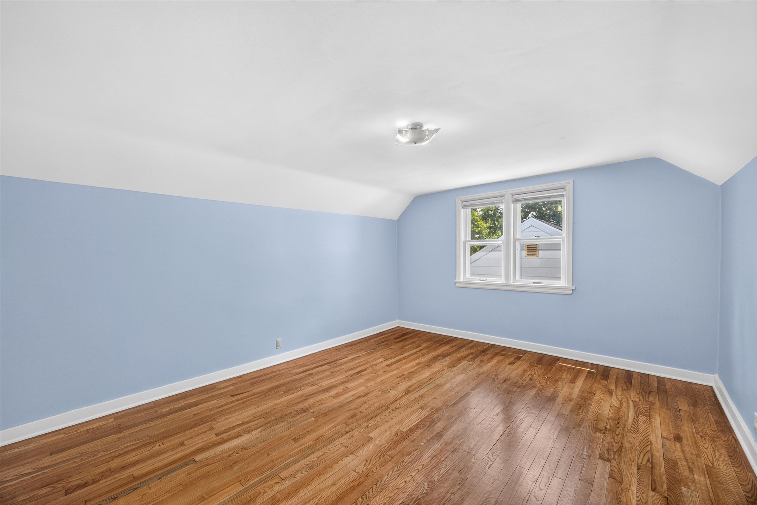 2256 Fourth Avenue Property Photo 11