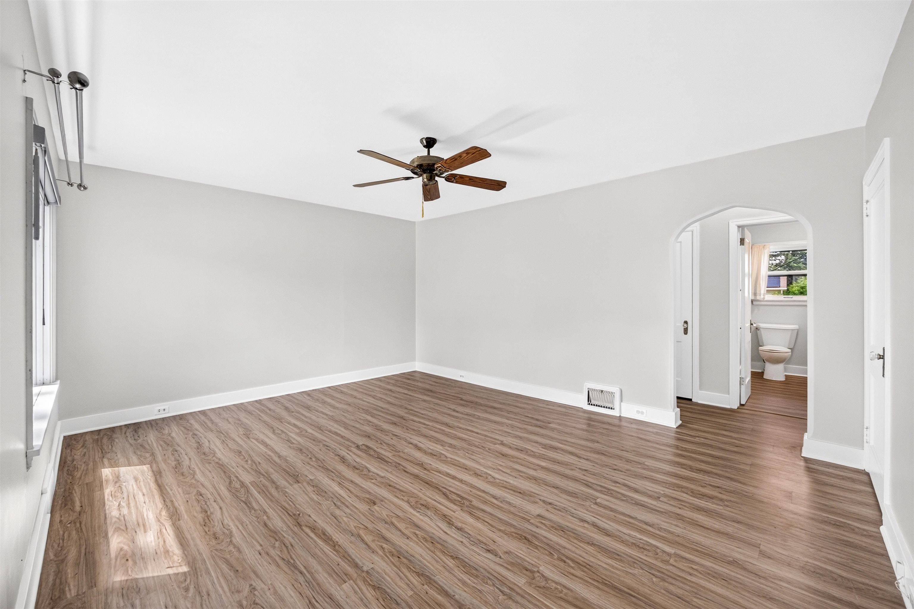 2256 Fourth Avenue Property Photo 12