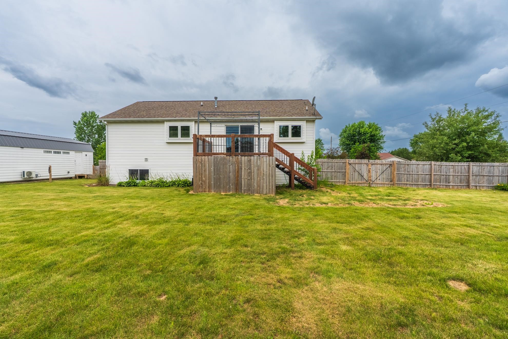 2104 Meadow Drive Property Photo 44