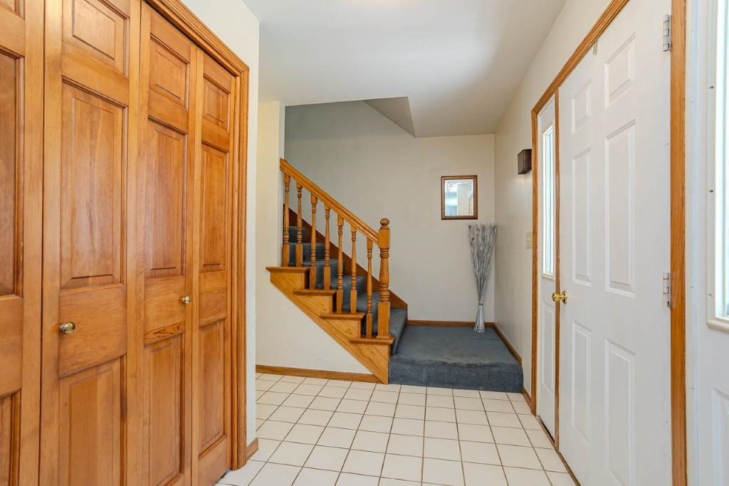 413 S Emerald Drive Property Photo 4