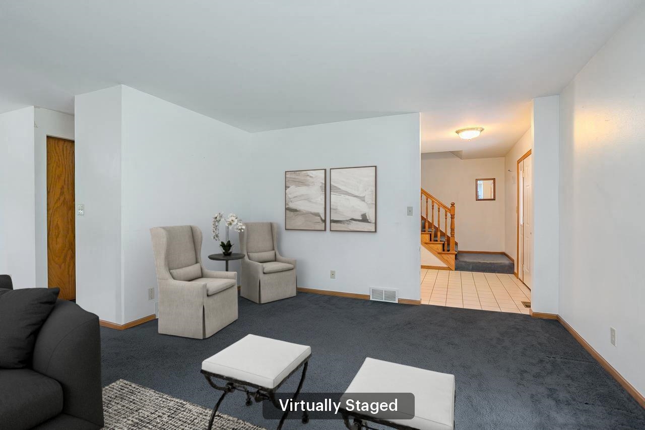 413 S Emerald Drive Property Photo 8