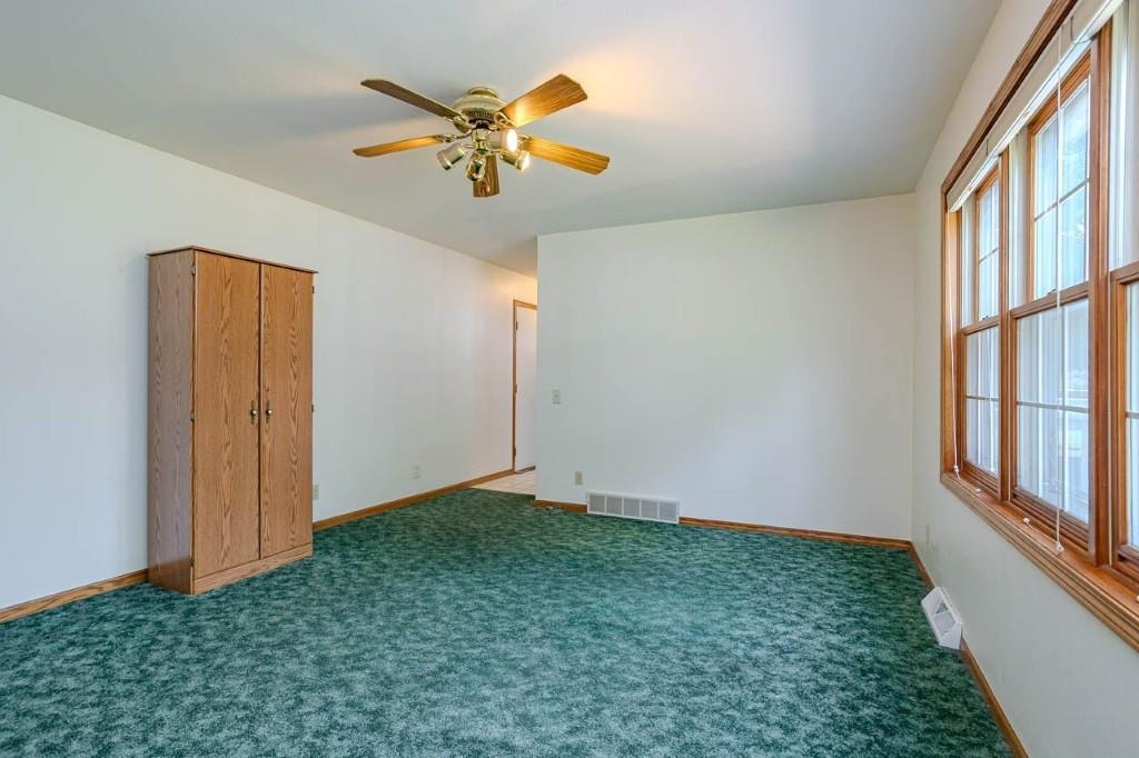 413 S Emerald Drive Property Photo 23