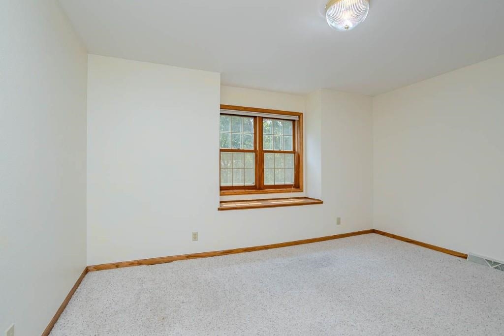 413 S Emerald Drive Property Photo 40